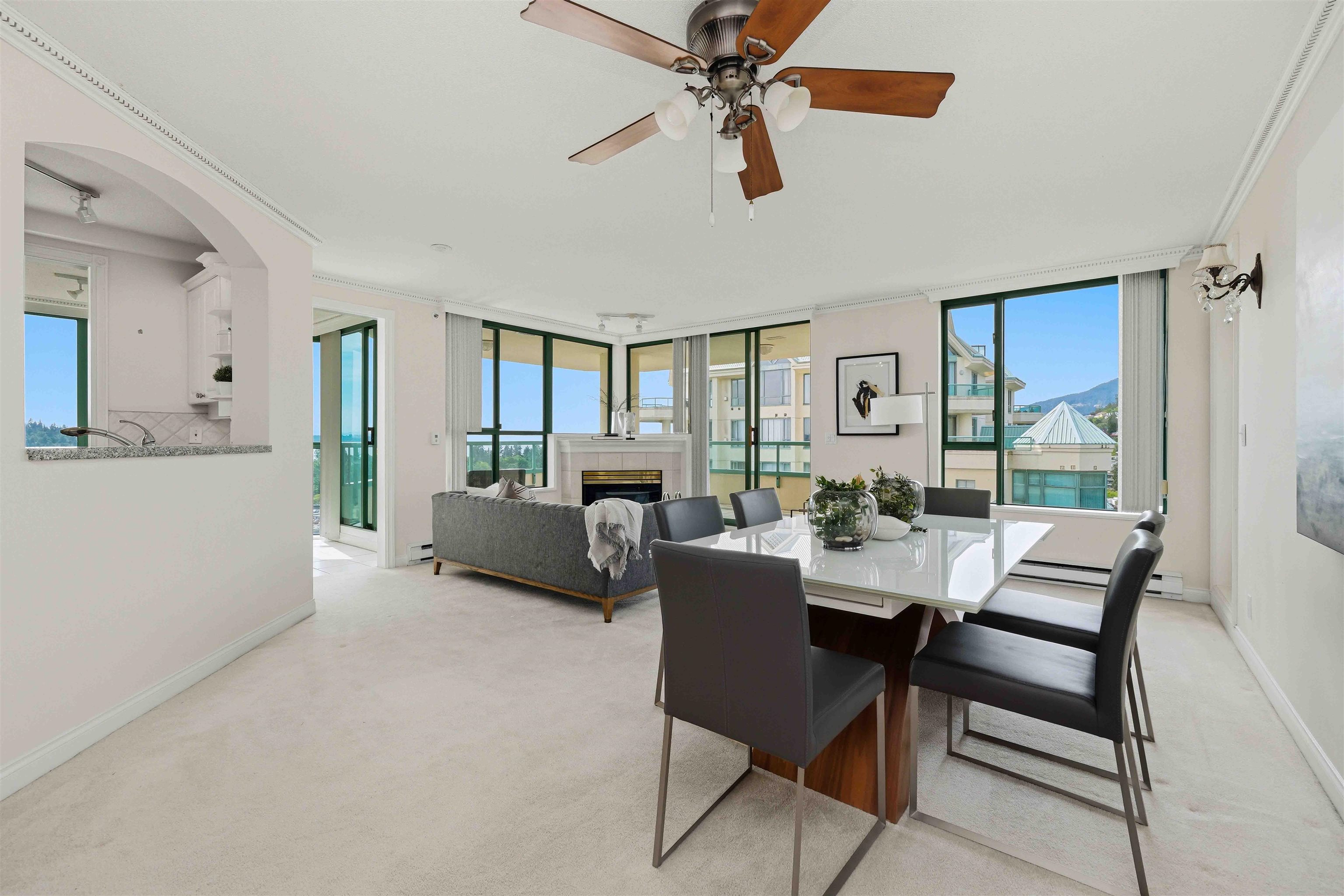 18D 338 TAYLOR WAY Unit: 18D