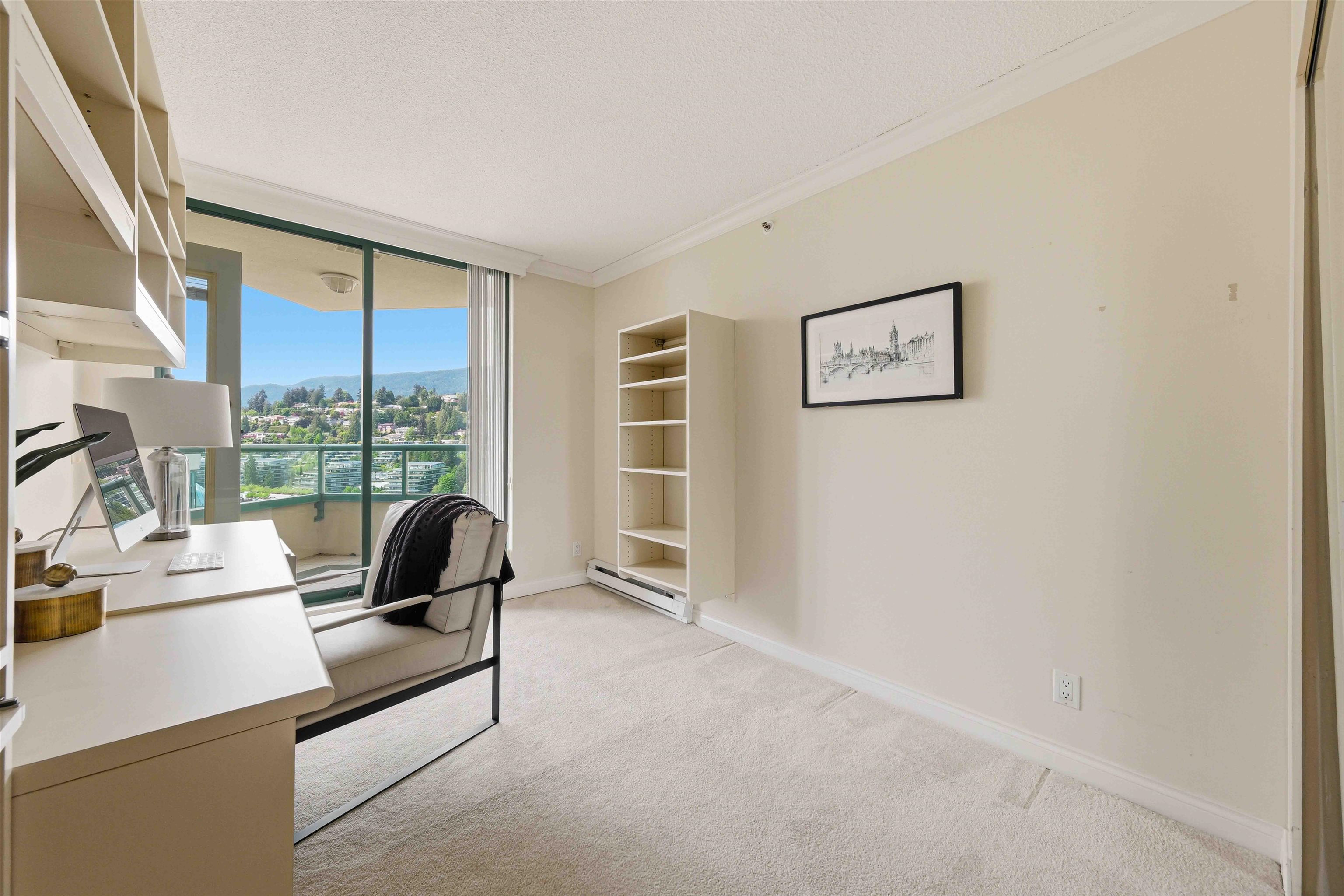 18D 338 TAYLOR WAY Unit: 18D