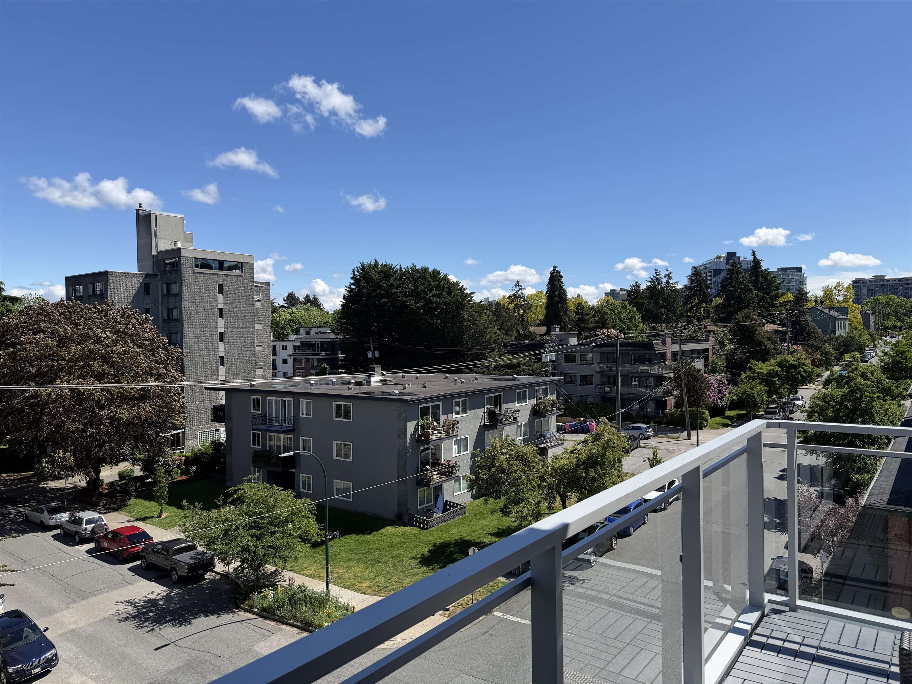 607 289 E 6 AVENUE Unit: 607