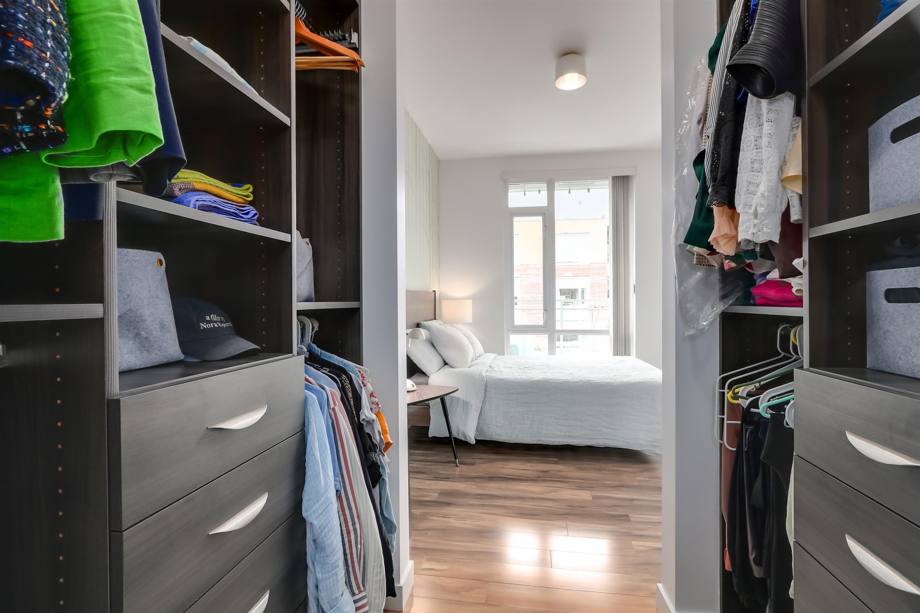 607 289 E 6 AVENUE Unit: 607