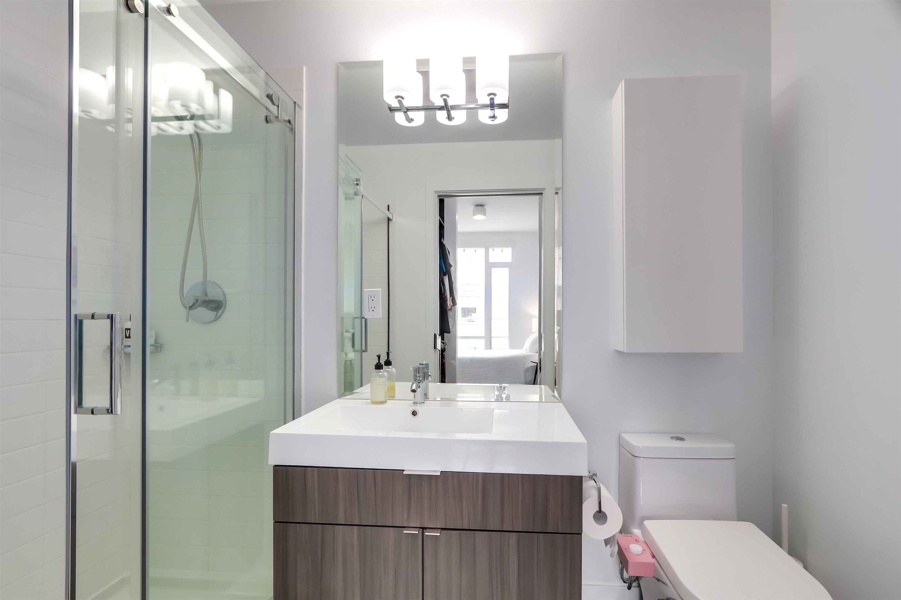 607 289 E 6 AVENUE Unit: 607