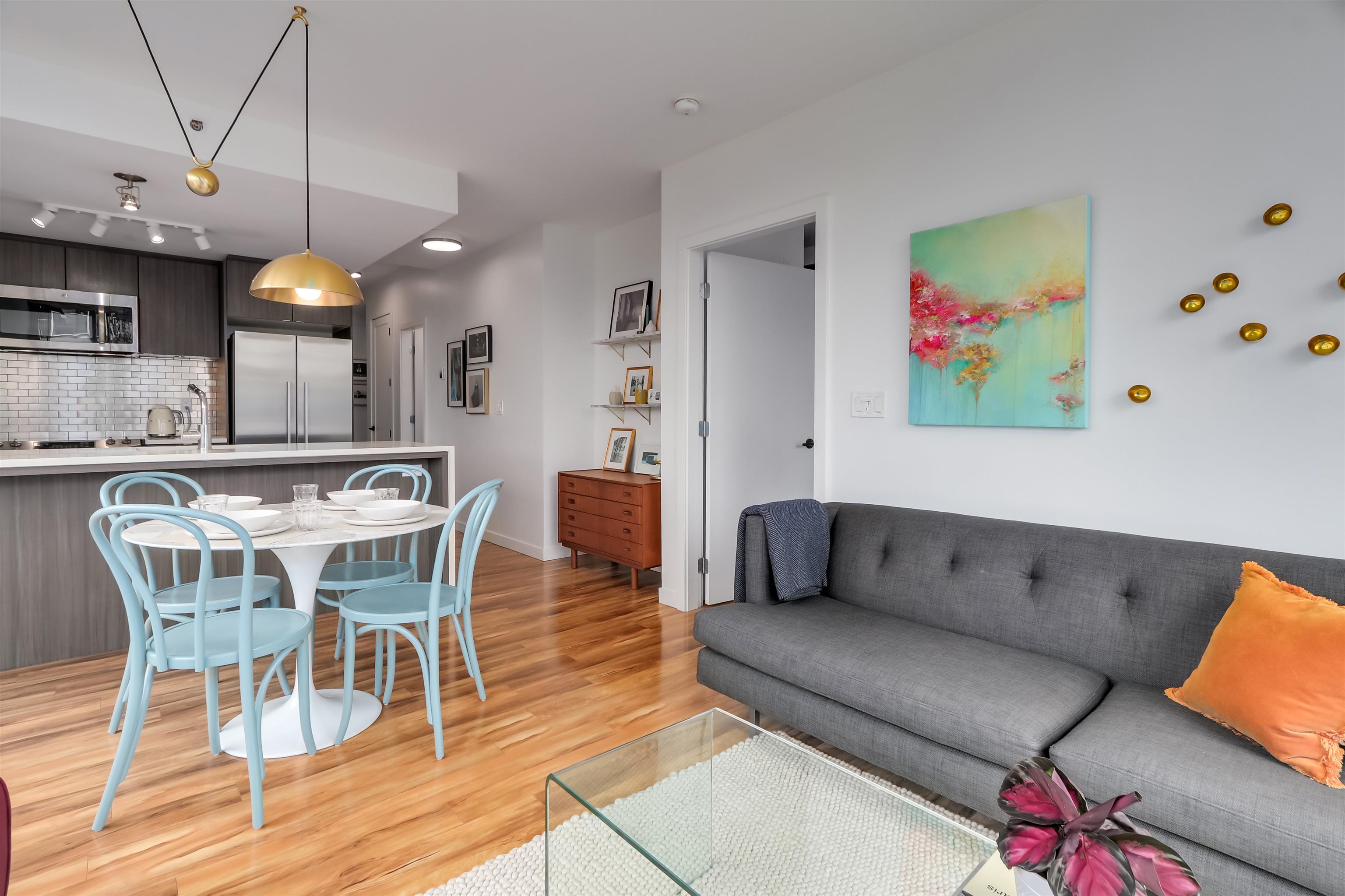607 289 E 6 AVENUE Unit: 607