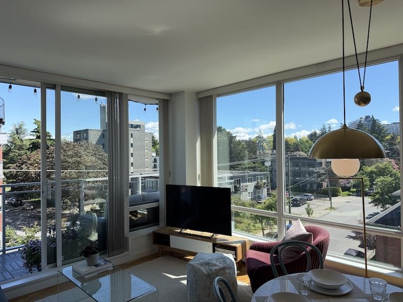607 289 E 6 AVENUE Unit: 607