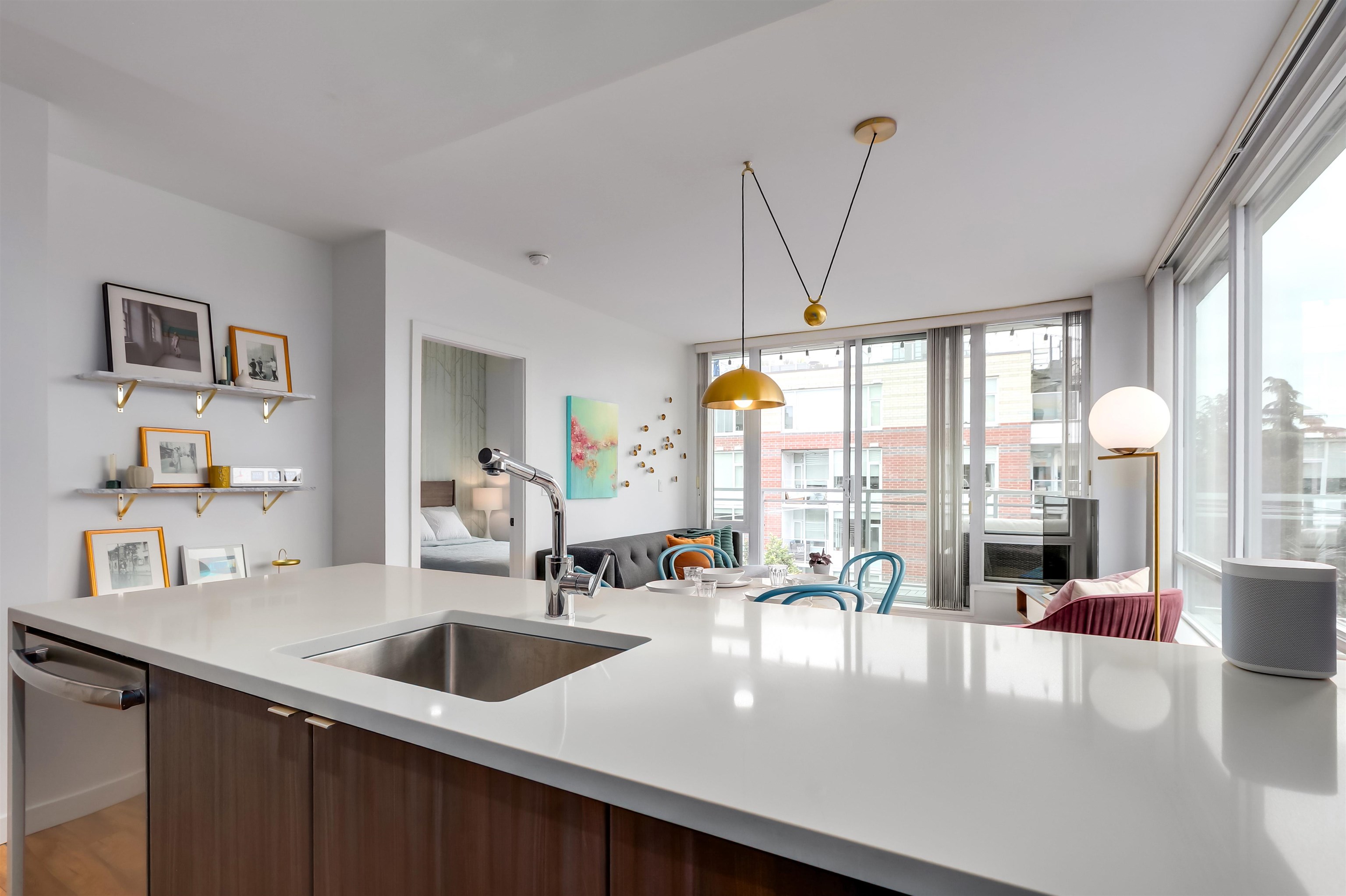 607 289 E 6 AVENUE Unit: 607