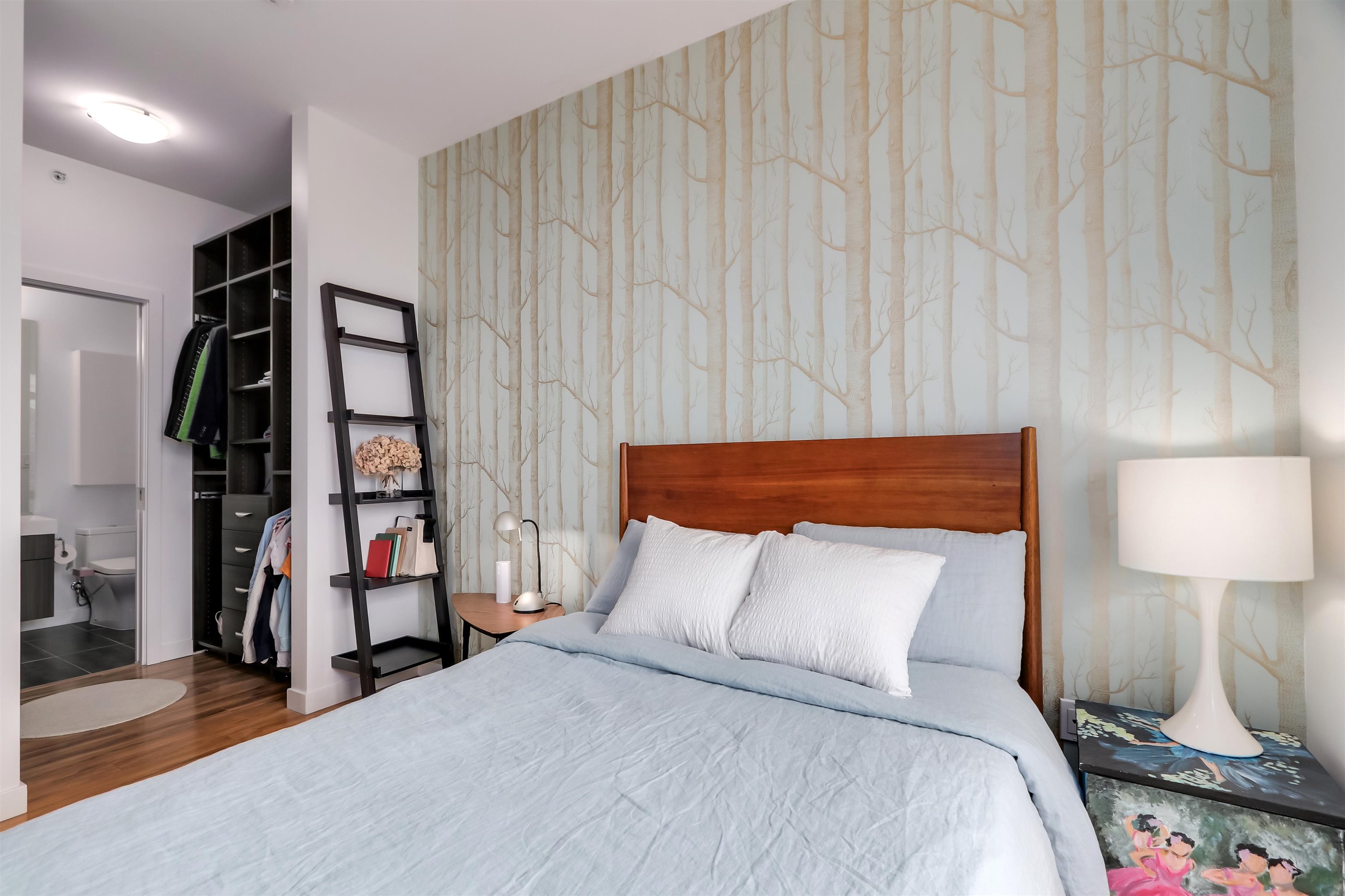 607 289 E 6 AVENUE Unit: 607