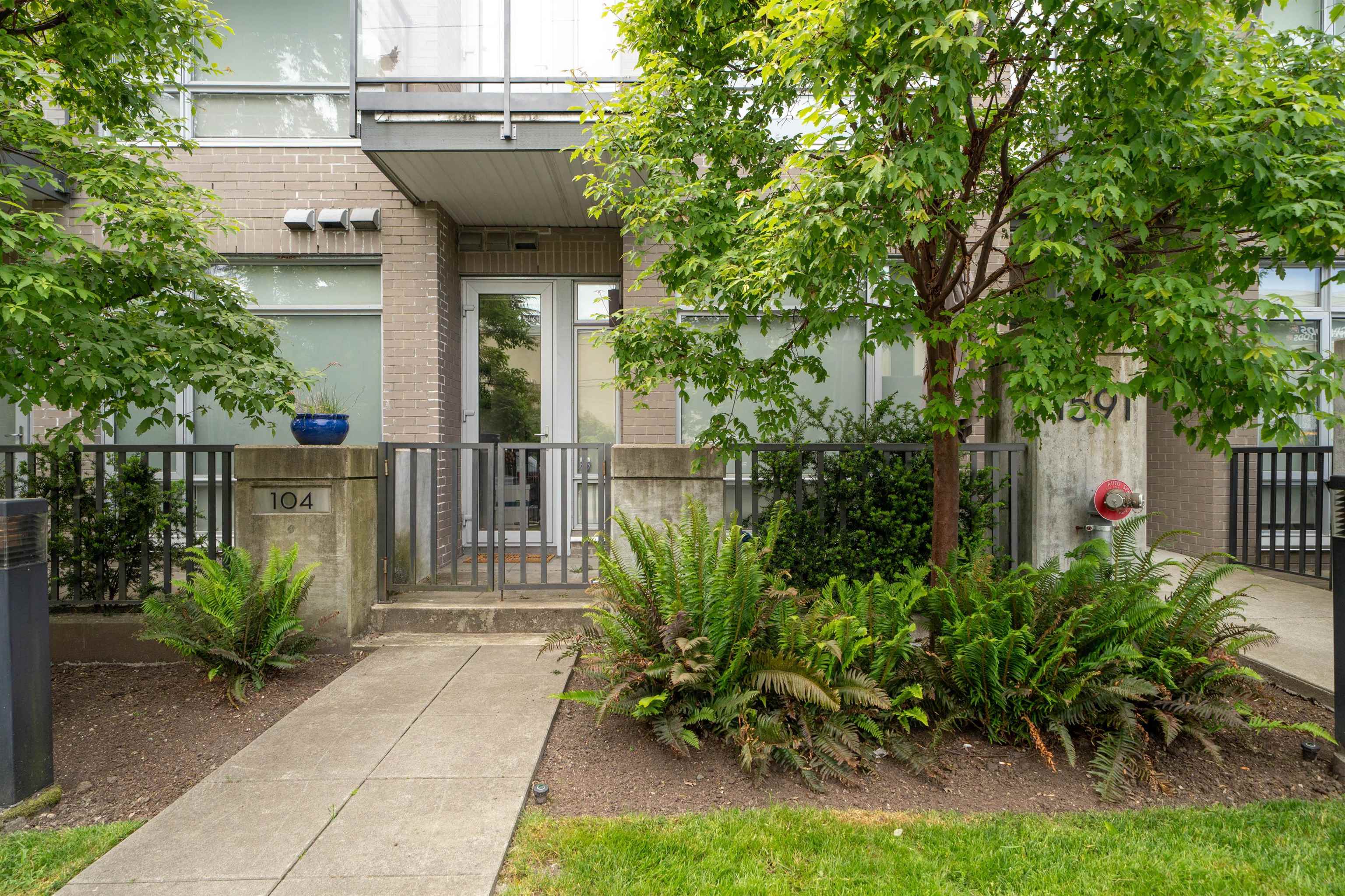 104 1591 BOWSER AVENUE Unit: 104
