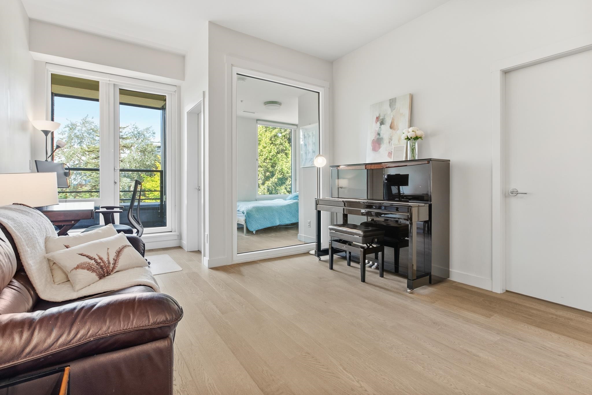307 4488 CAMBIE STREET Unit: 307