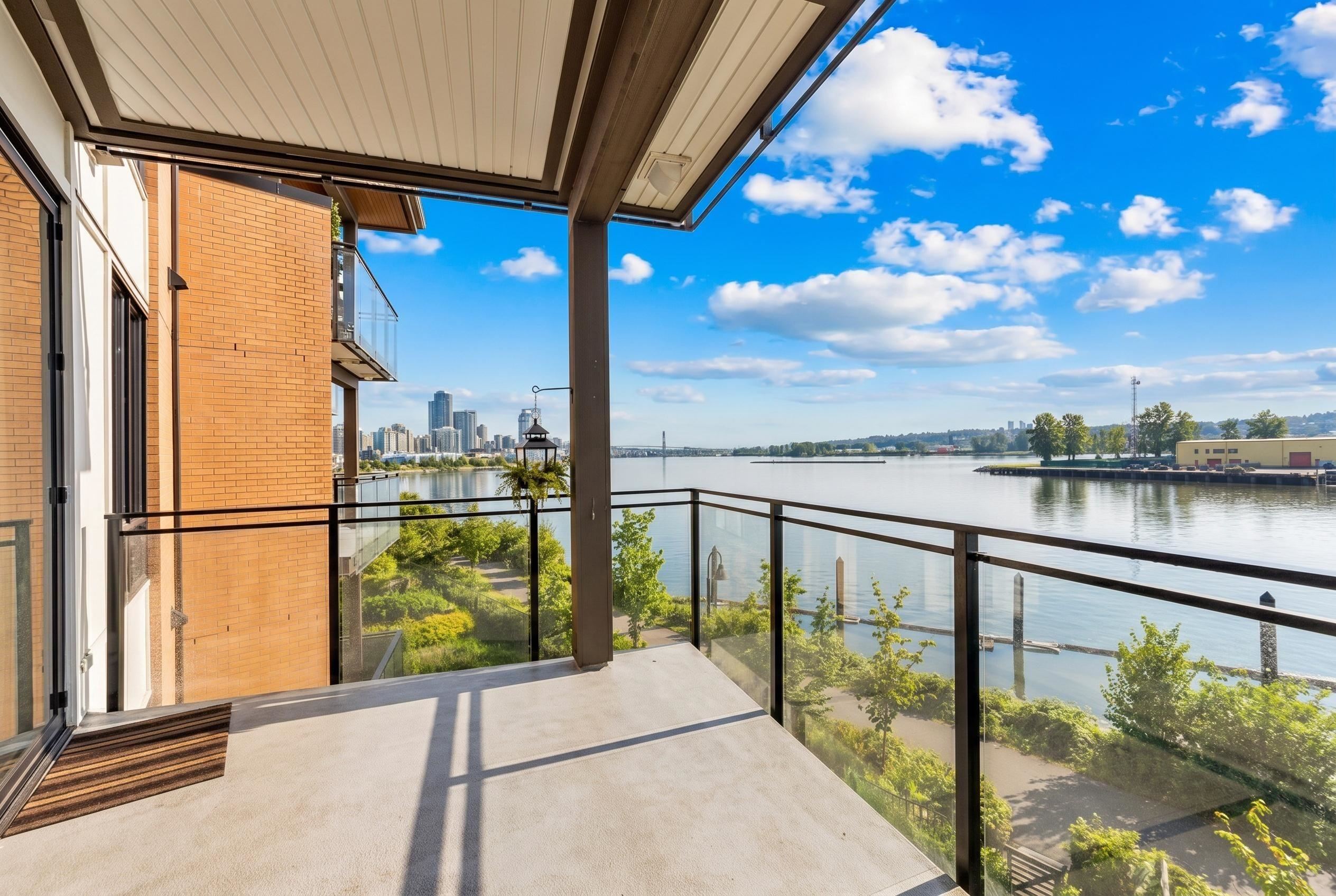 313 220 SALTER STREET Unit: 313