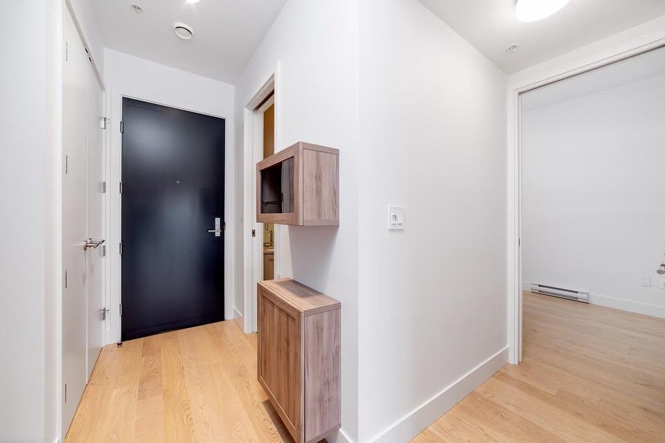 313 220 SALTER STREET Unit: 313
