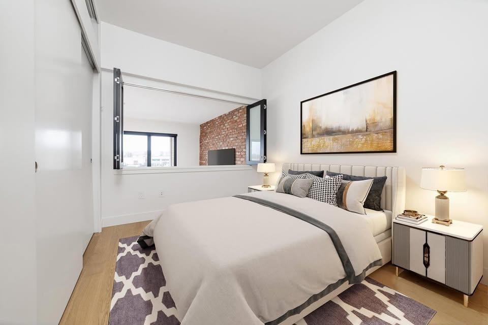 313 220 SALTER STREET Unit: 313