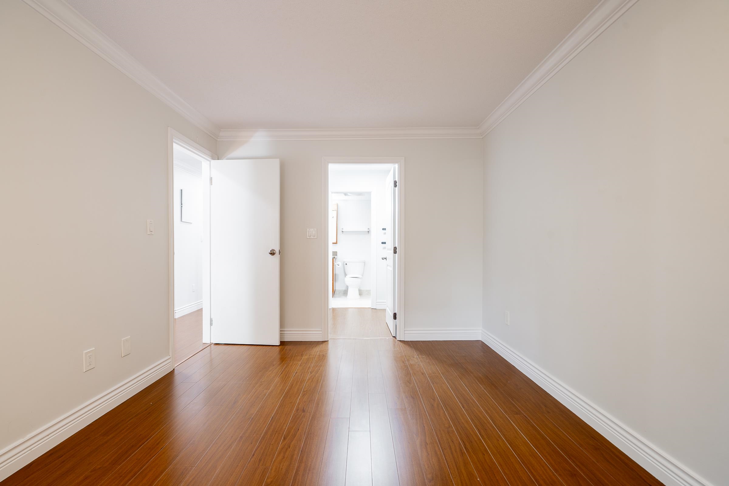 301 2320 W 40TH AVENUE Unit: 301