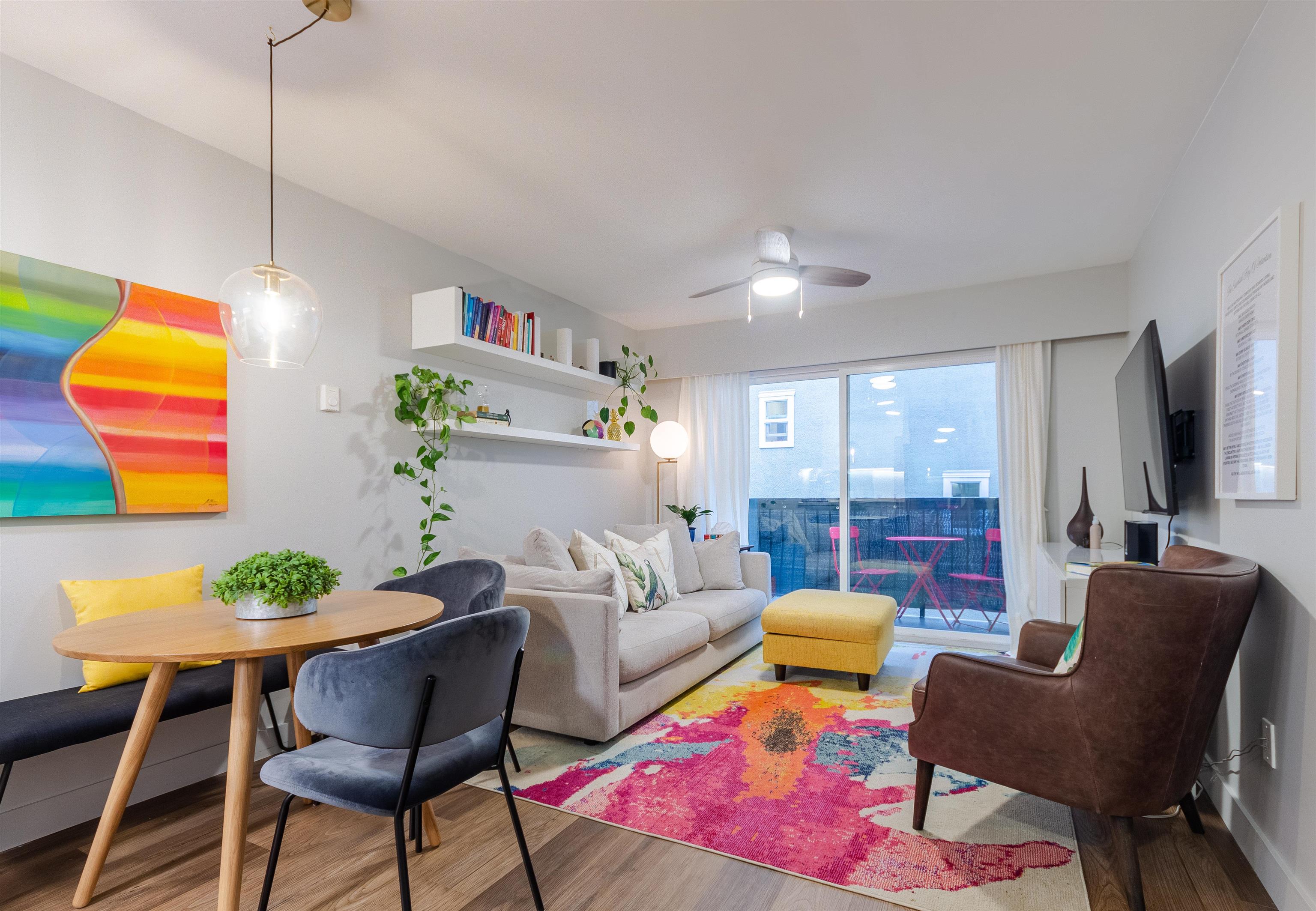 200 2033 W 7TH AVENUE Unit: 200