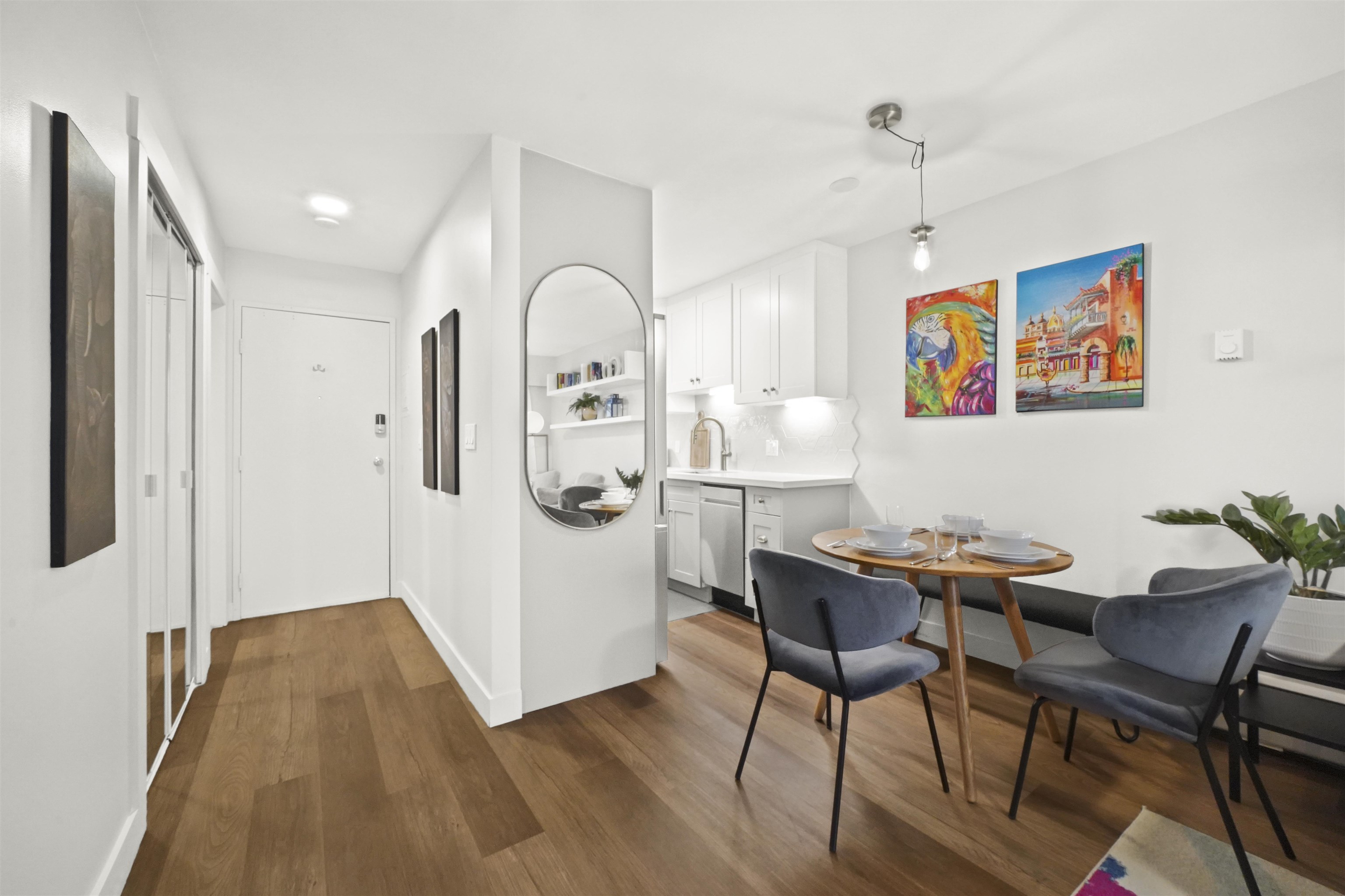 200 2033 W 7TH AVENUE Unit: 200