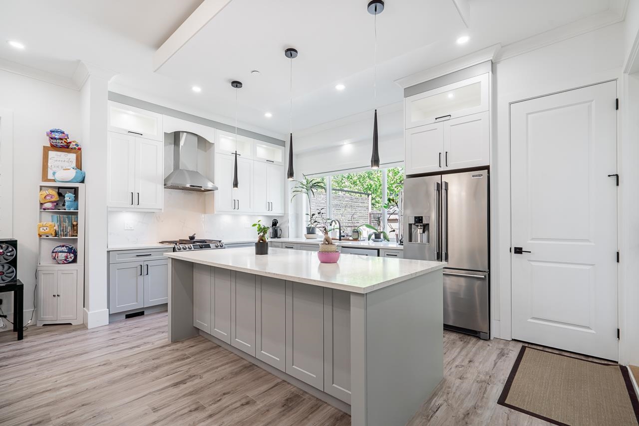 2 4581 SUMAS MOUNTAIN ROAD Unit: 2