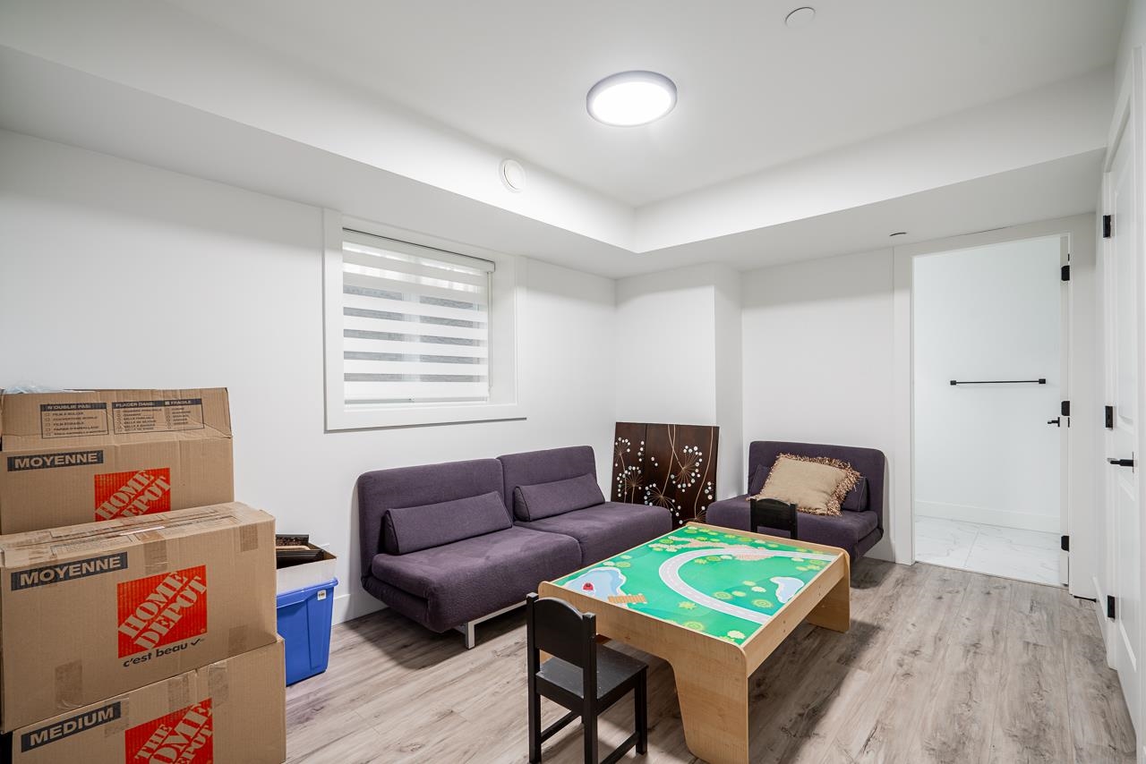 2 4581 SUMAS MOUNTAIN ROAD Unit: 2