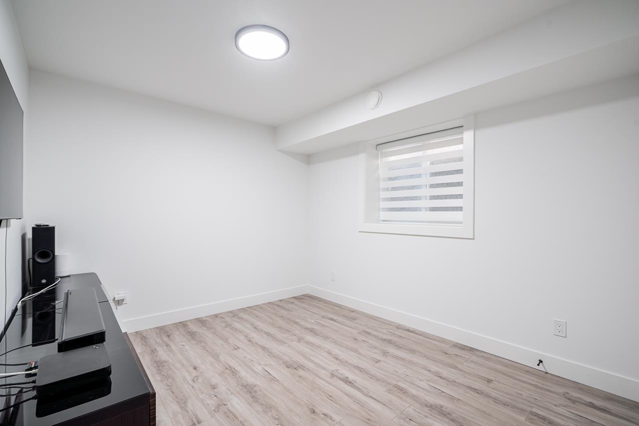 2 4581 SUMAS MOUNTAIN ROAD Unit: 2