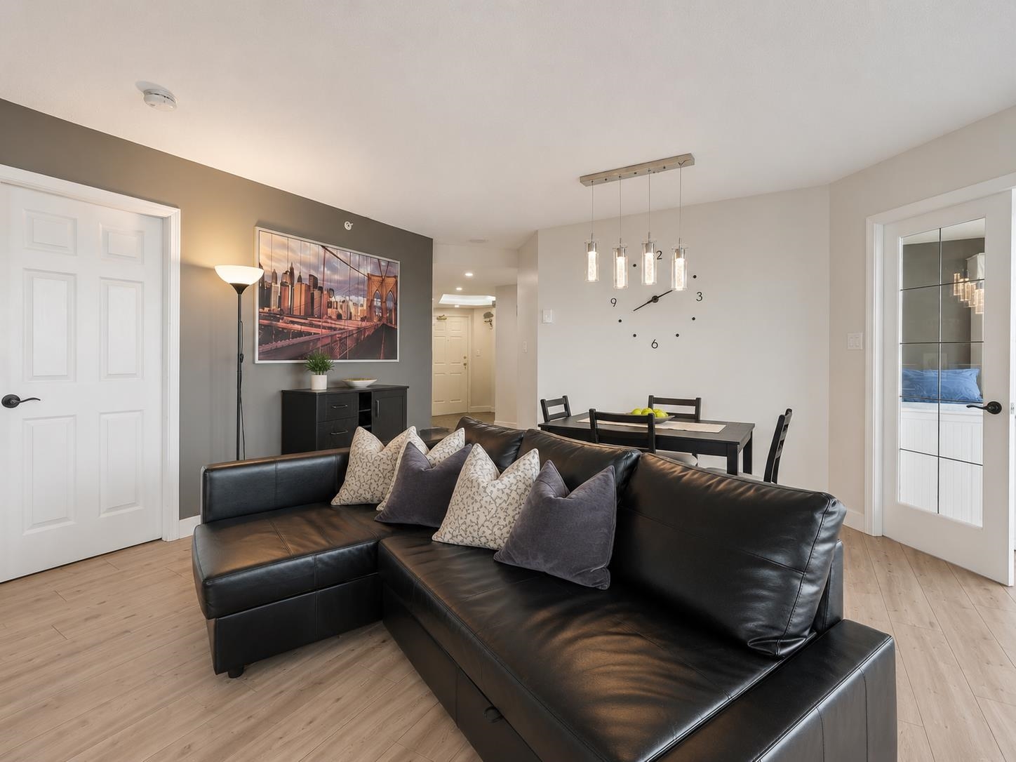 1207 13353 108 AVENUE Unit: 1207