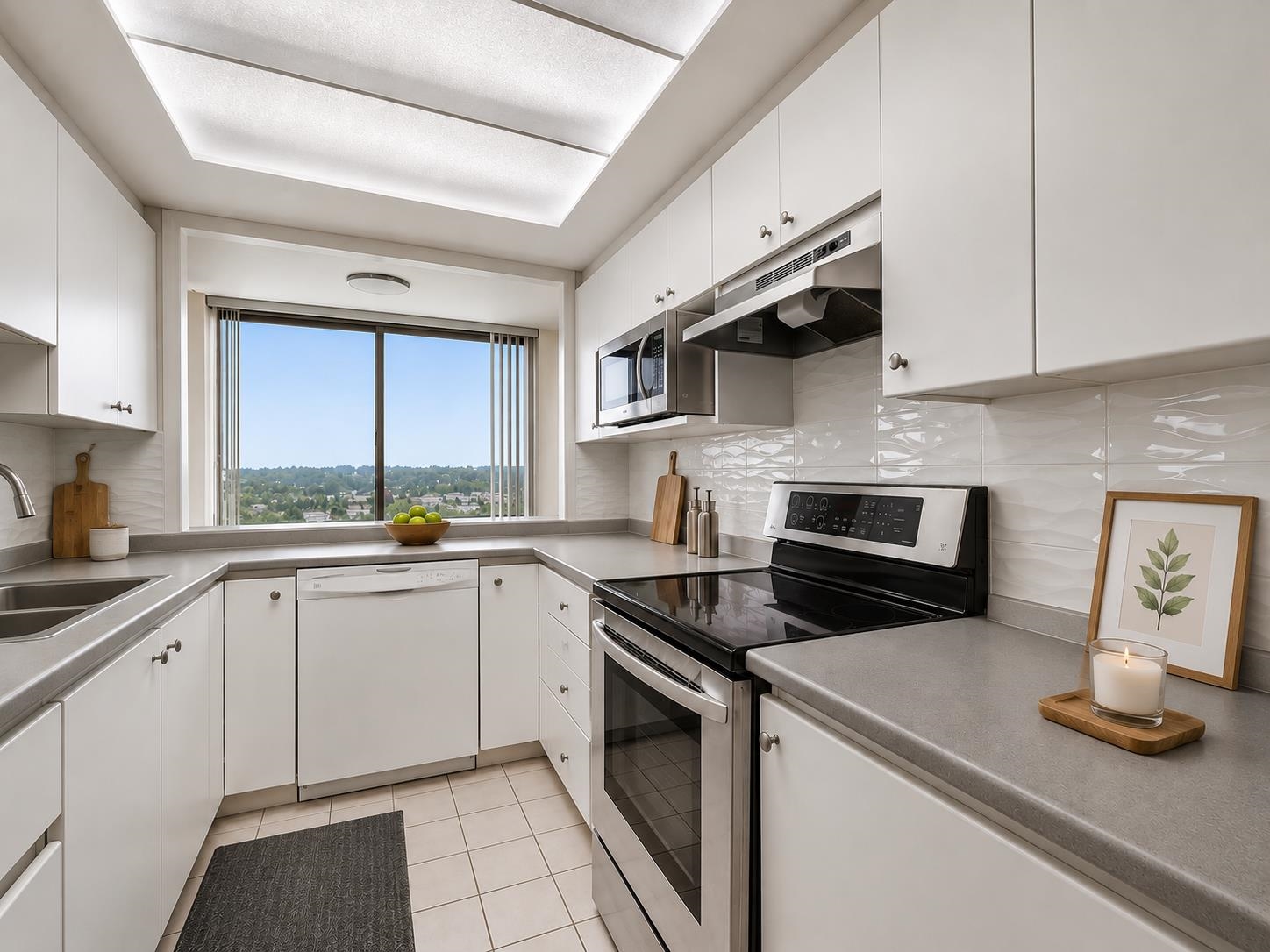 1207 13353 108 AVENUE Unit: 1207