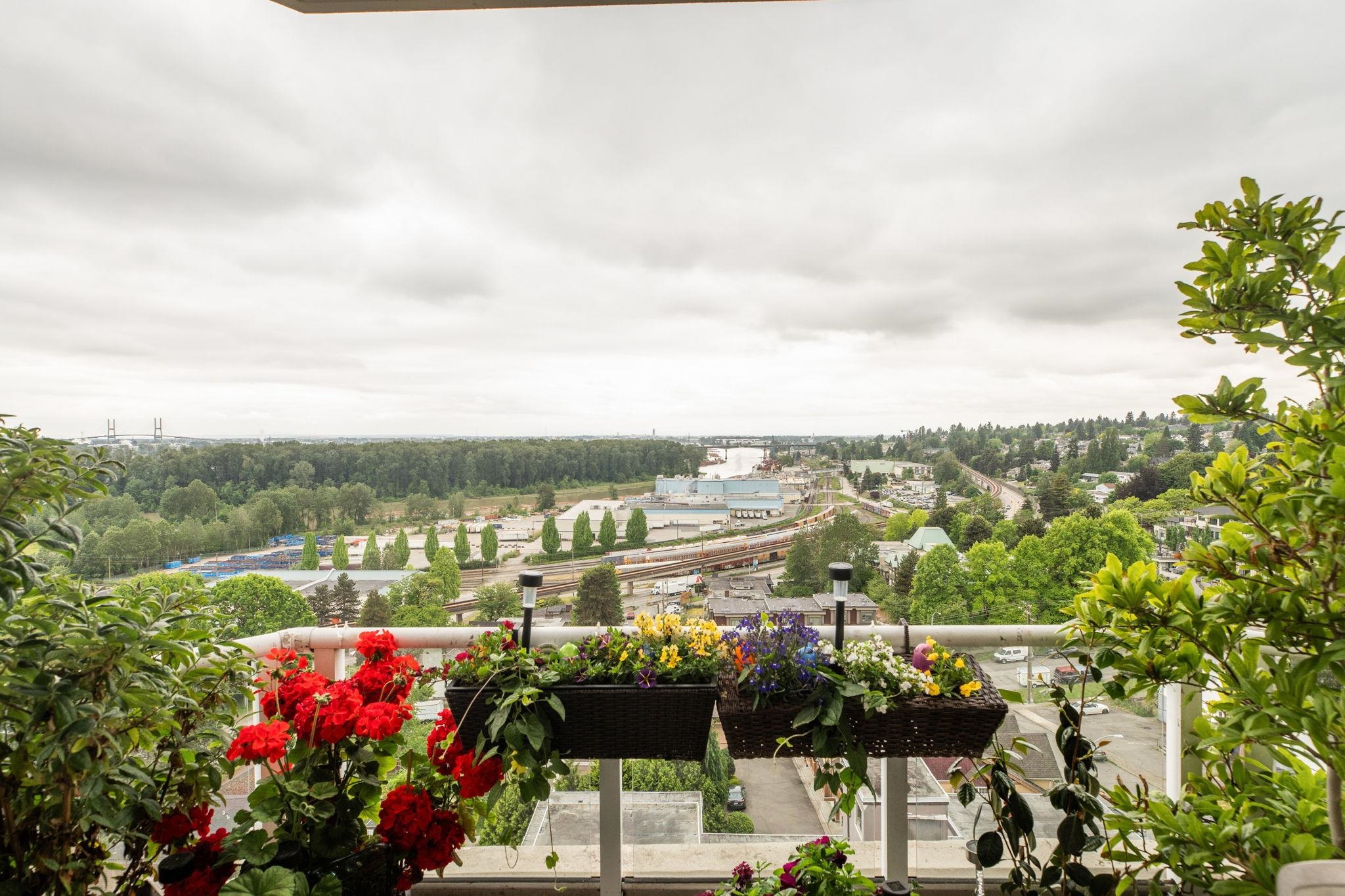 1004 412 TWELFTH STREET Unit: 1004