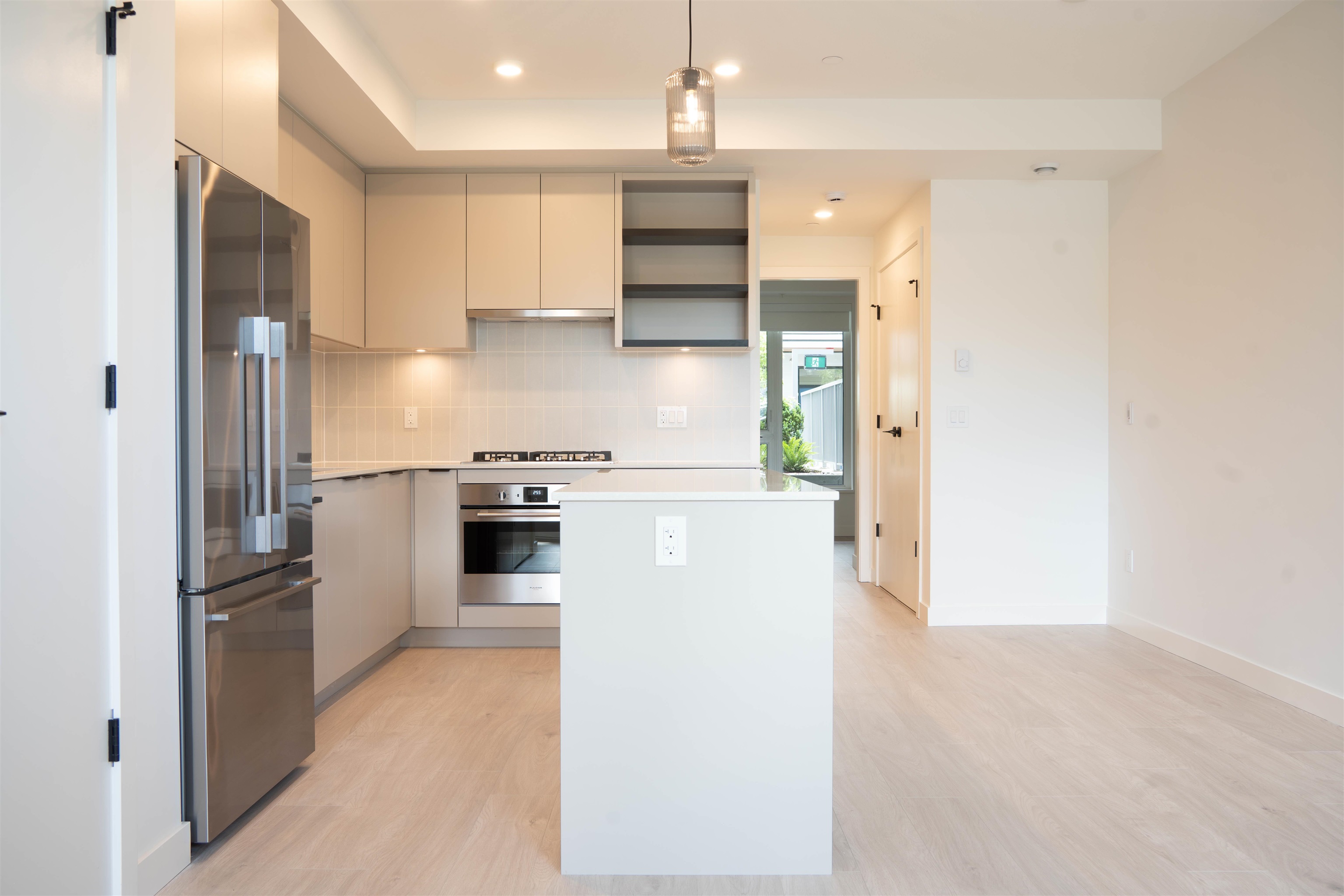 110 921 GRANT STREET Unit: 110