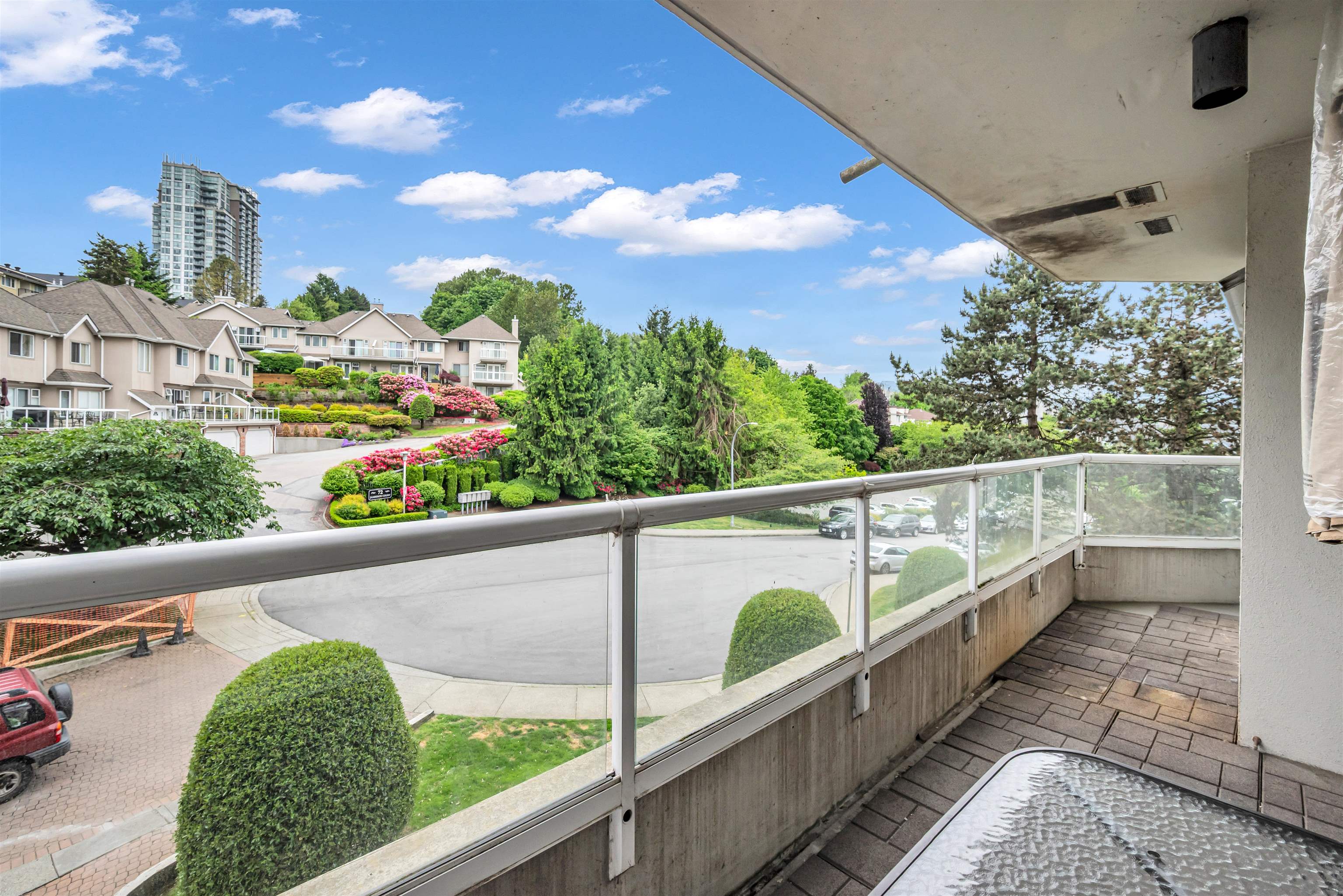 402 71 JAMIESON COURT Unit: 402