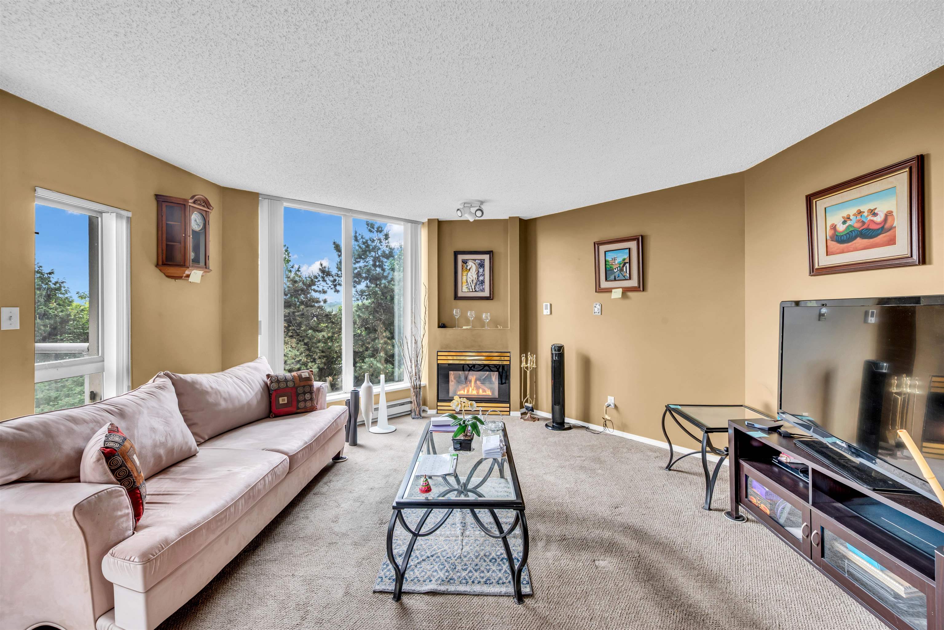 402 71 JAMIESON COURT Unit: 402