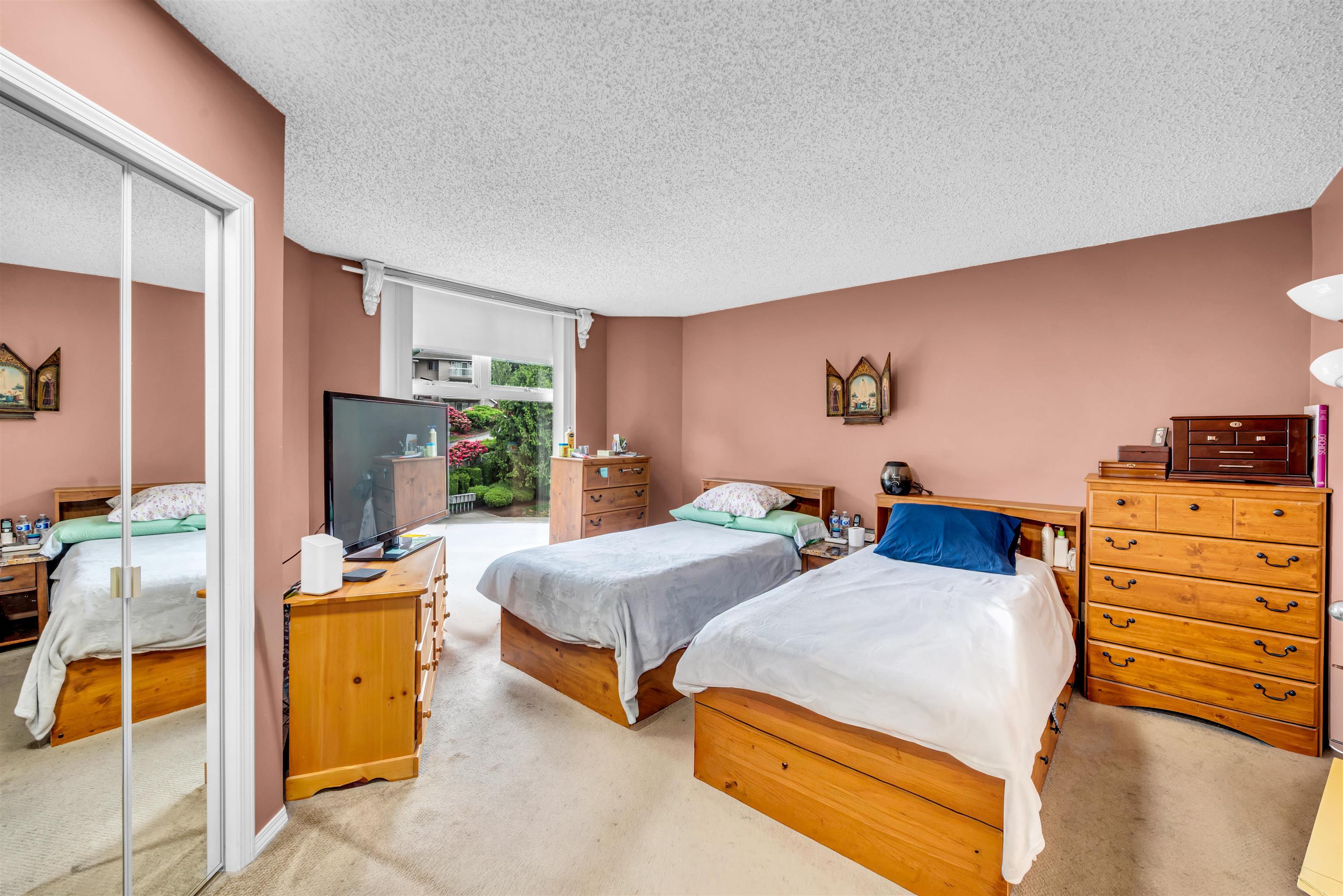 402 71 JAMIESON COURT Unit: 402