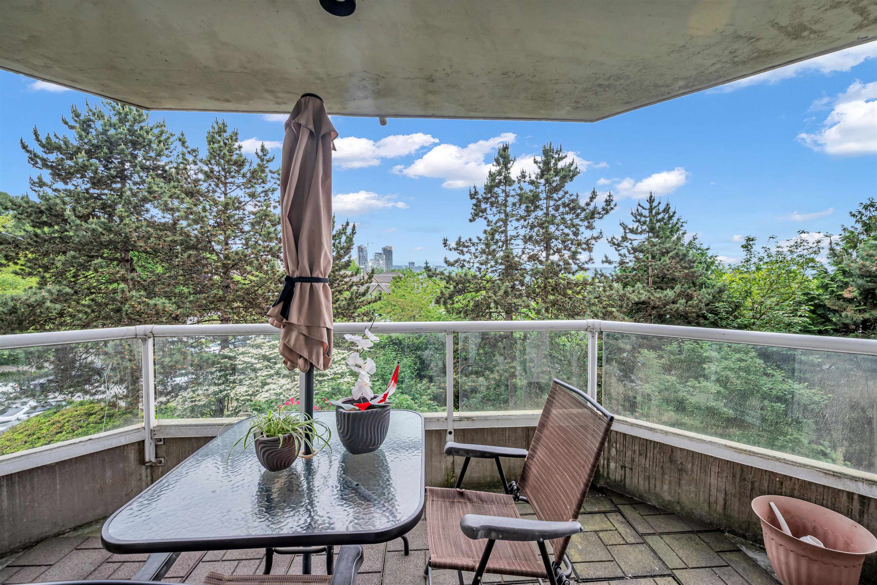 402 71 JAMIESON COURT Unit: 402