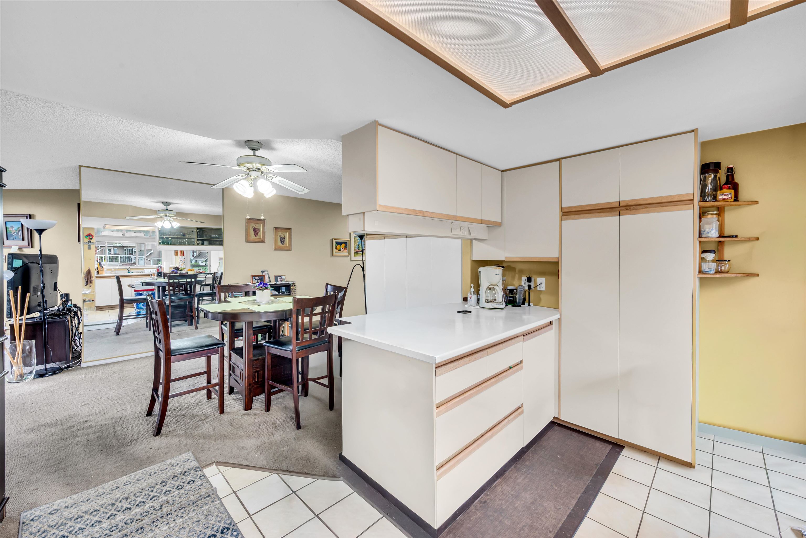 402 71 JAMIESON COURT Unit: 402