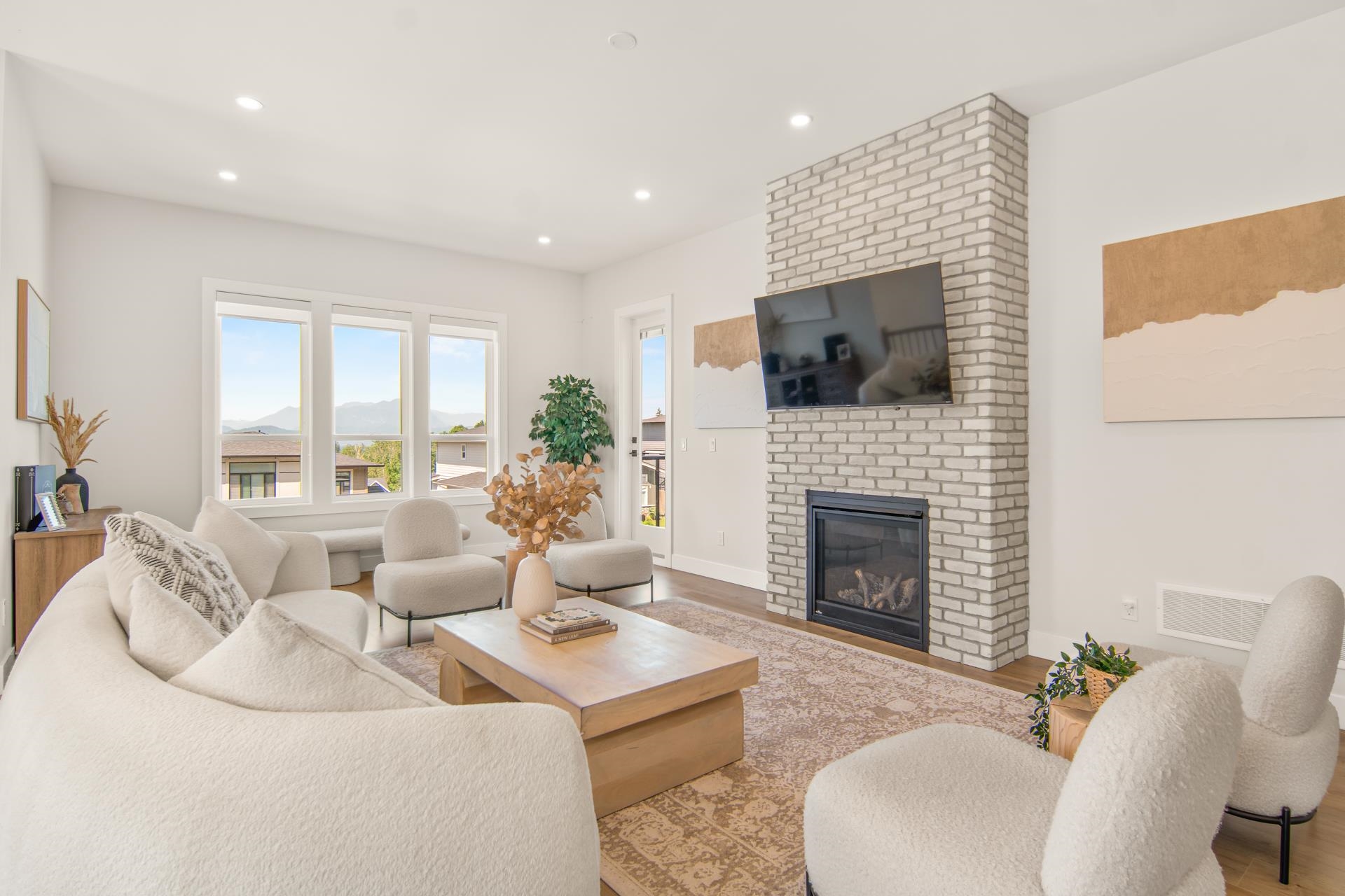 51160 CHARLOTTE PLACE