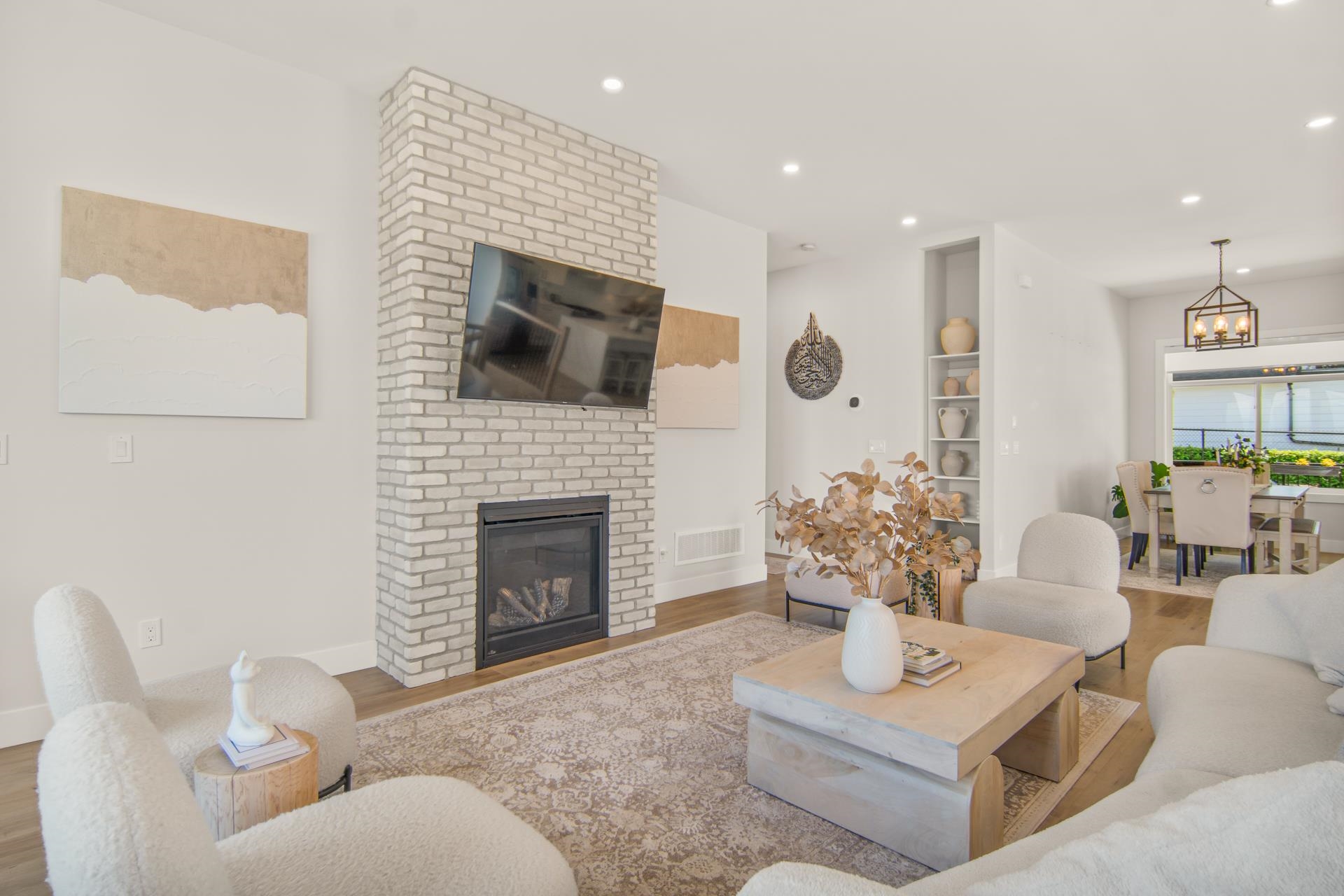 51160 CHARLOTTE PLACE