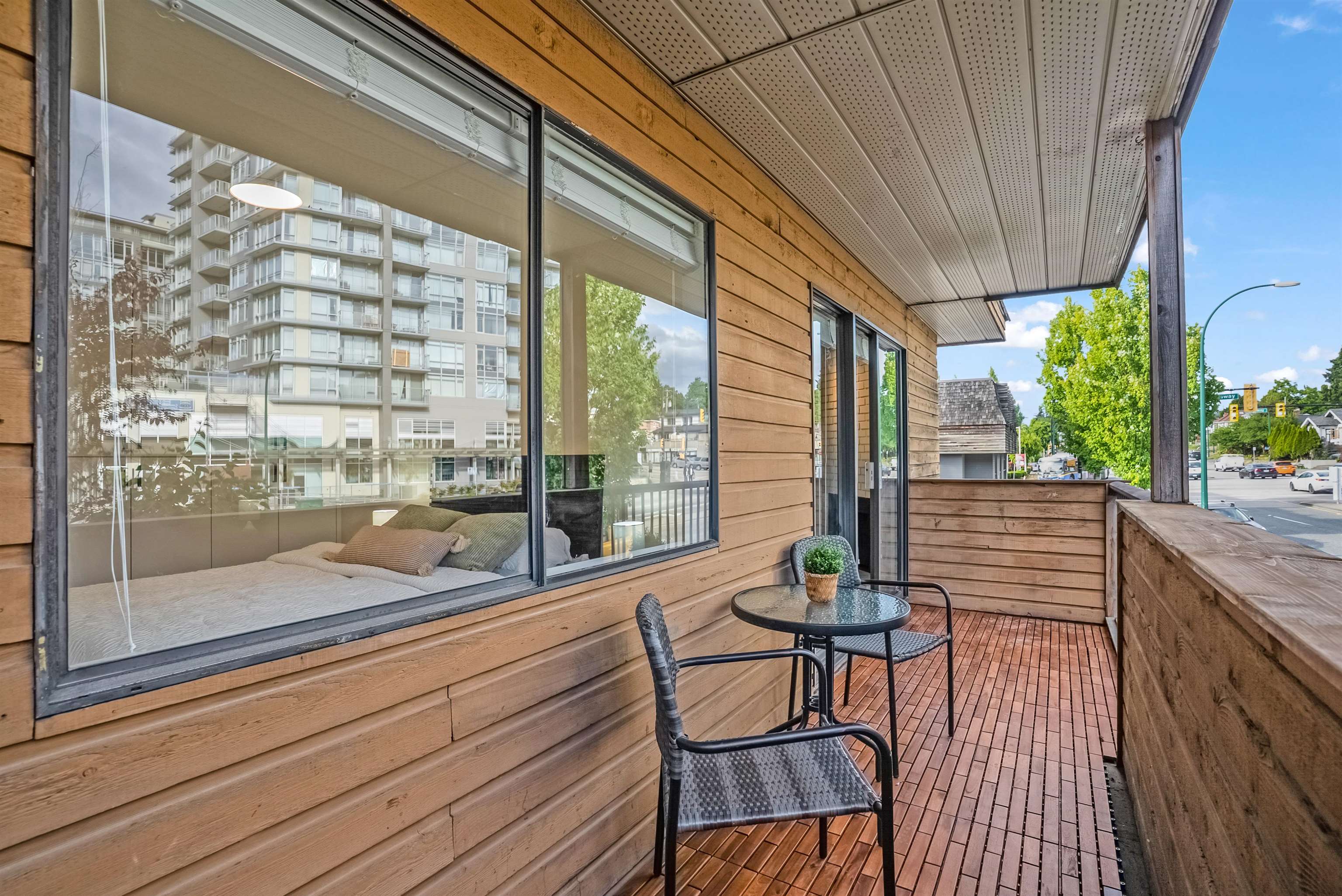 206 2299 E 30TH AVENUE Unit: 206