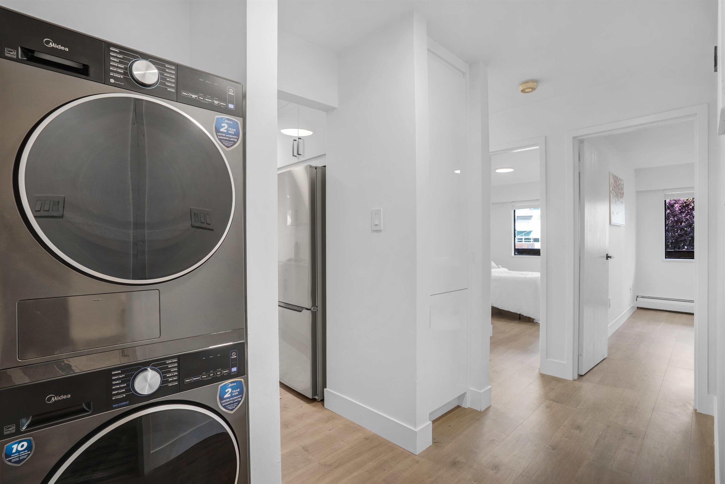 206 2299 E 30TH AVENUE Unit: 206