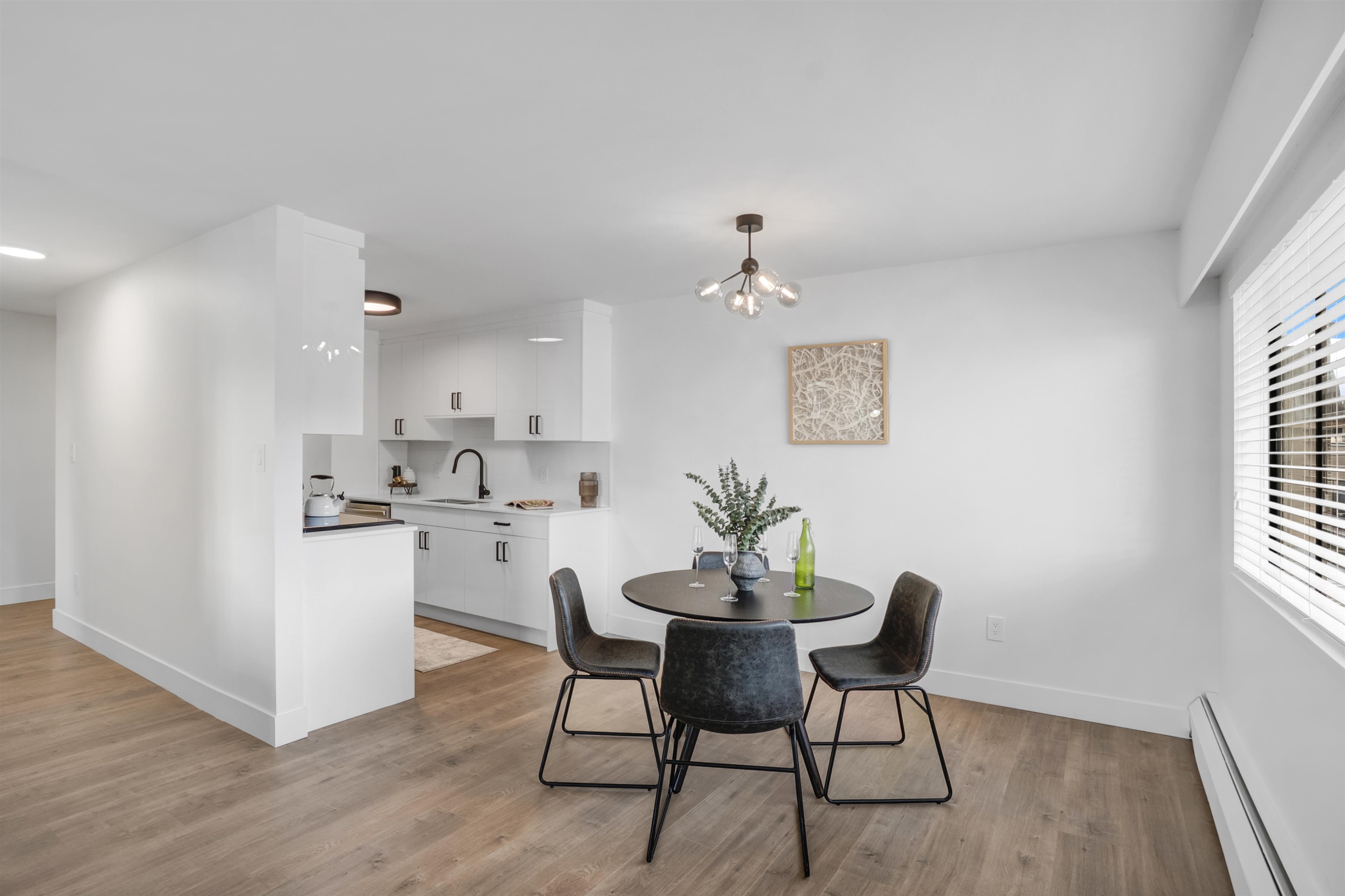 206 2299 E 30TH AVENUE Unit: 206