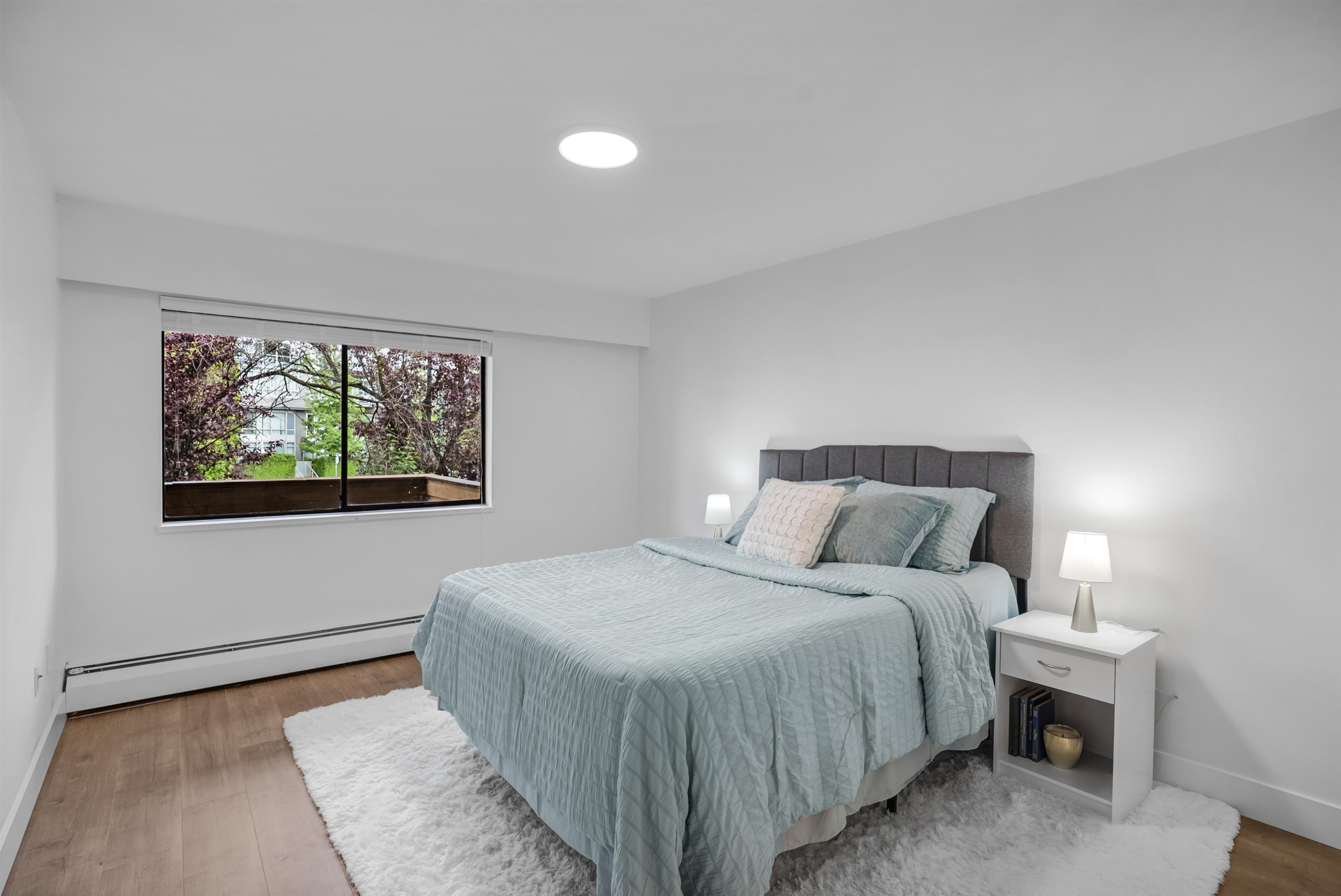206 2299 E 30TH AVENUE Unit: 206