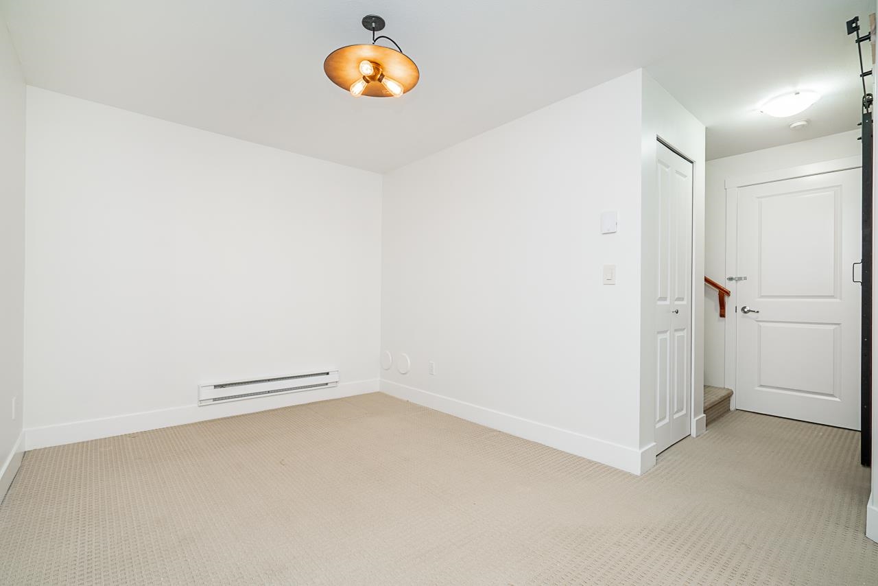 3 19319 72 AVENUE Unit: 3