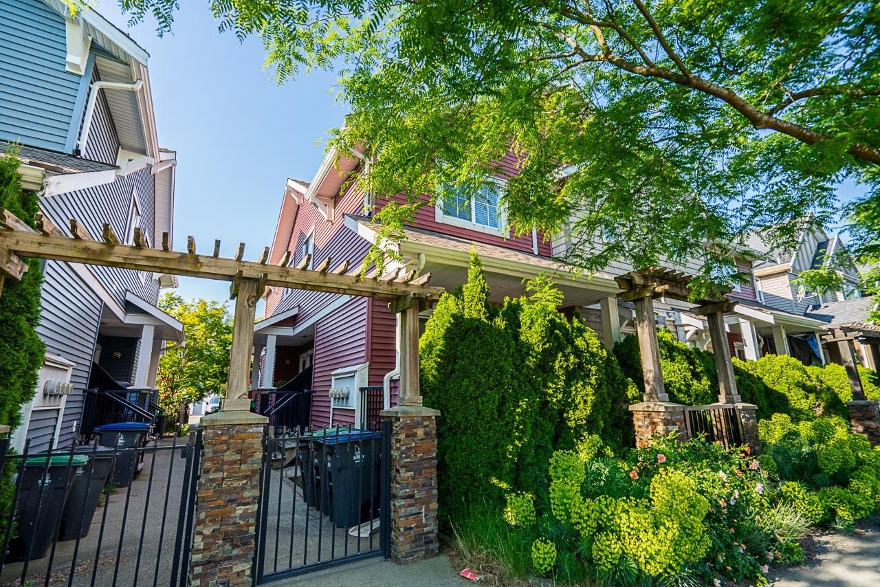3 19319 72 AVENUE Unit: 3