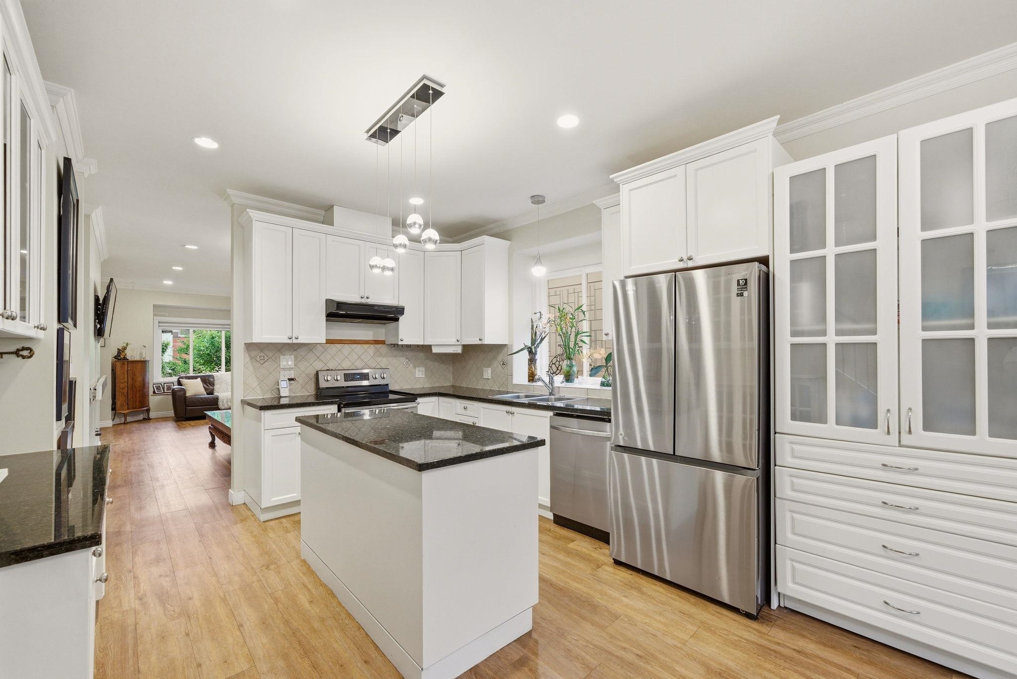 562 W KEITH ROAD