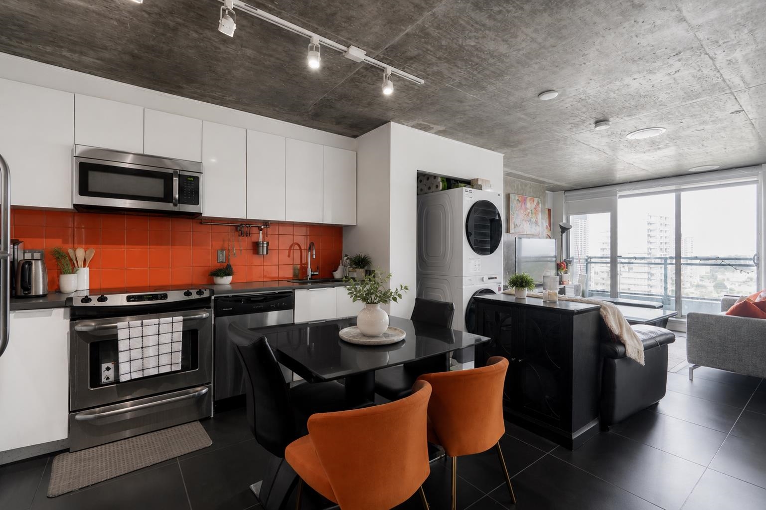 2304 13303 CENTRAL AVENUE Unit: 2304