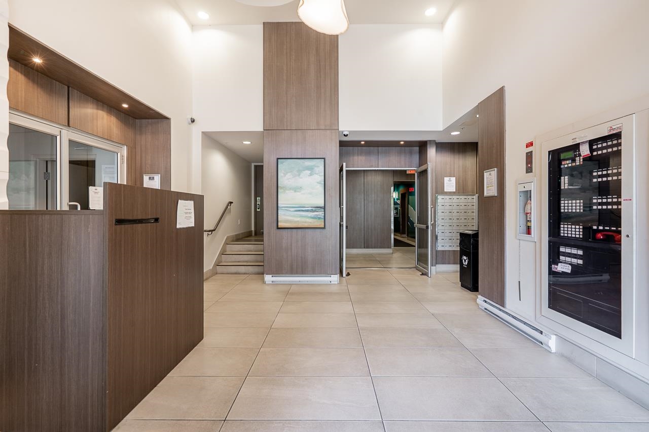 2304 13303 CENTRAL AVENUE Unit: 2304