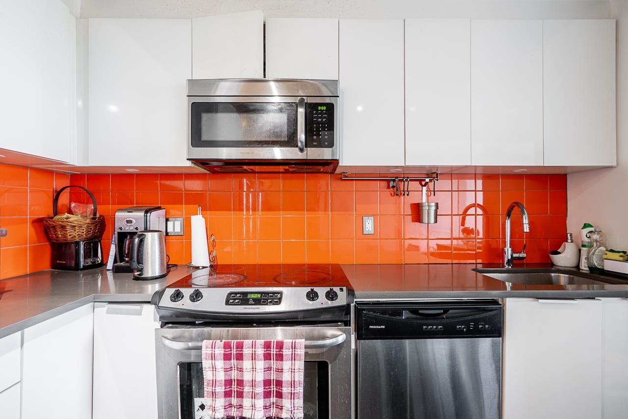 2304 13303 CENTRAL AVENUE Unit: 2304