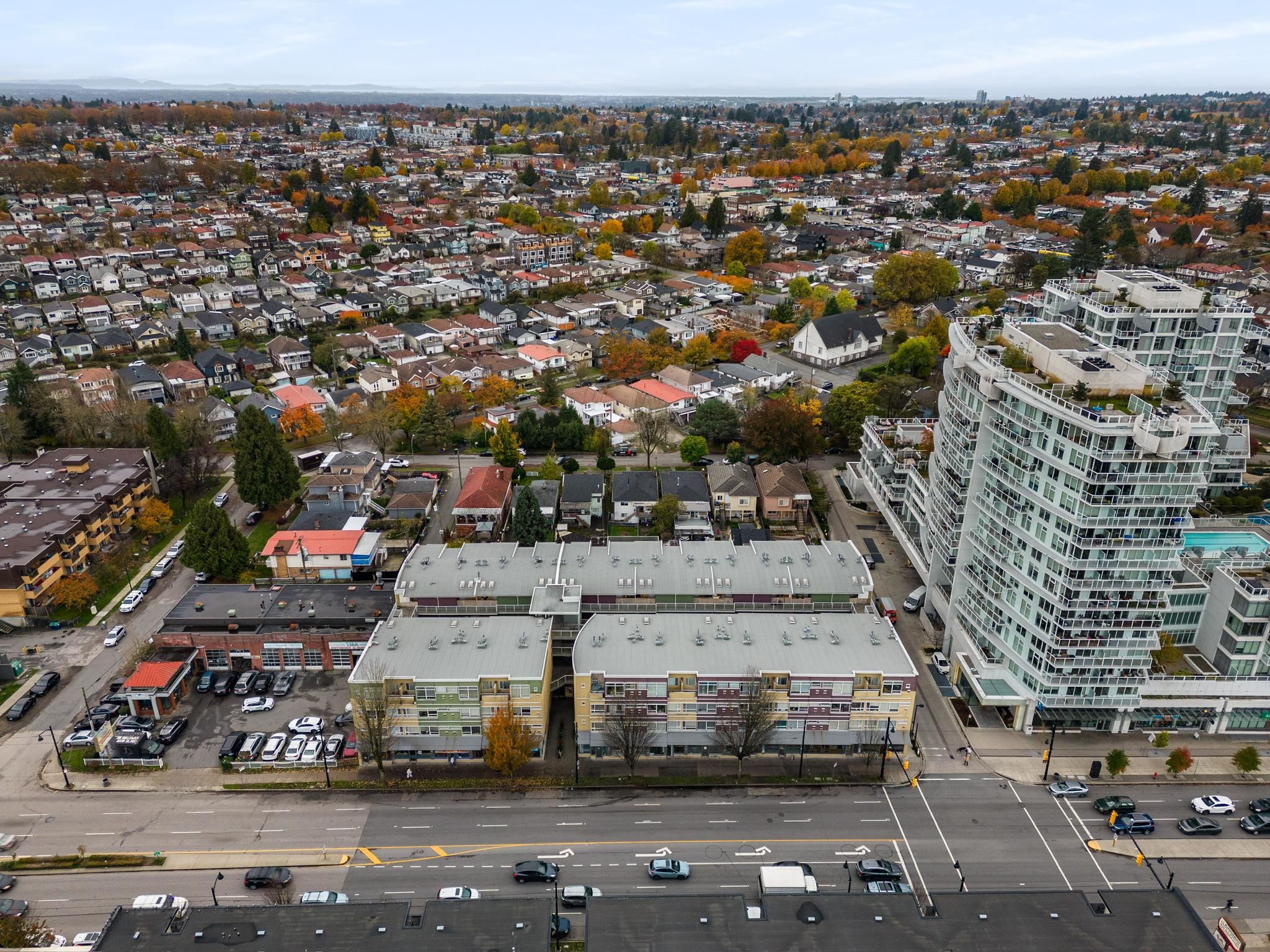 318 2238 KINGSWAY Unit: 318