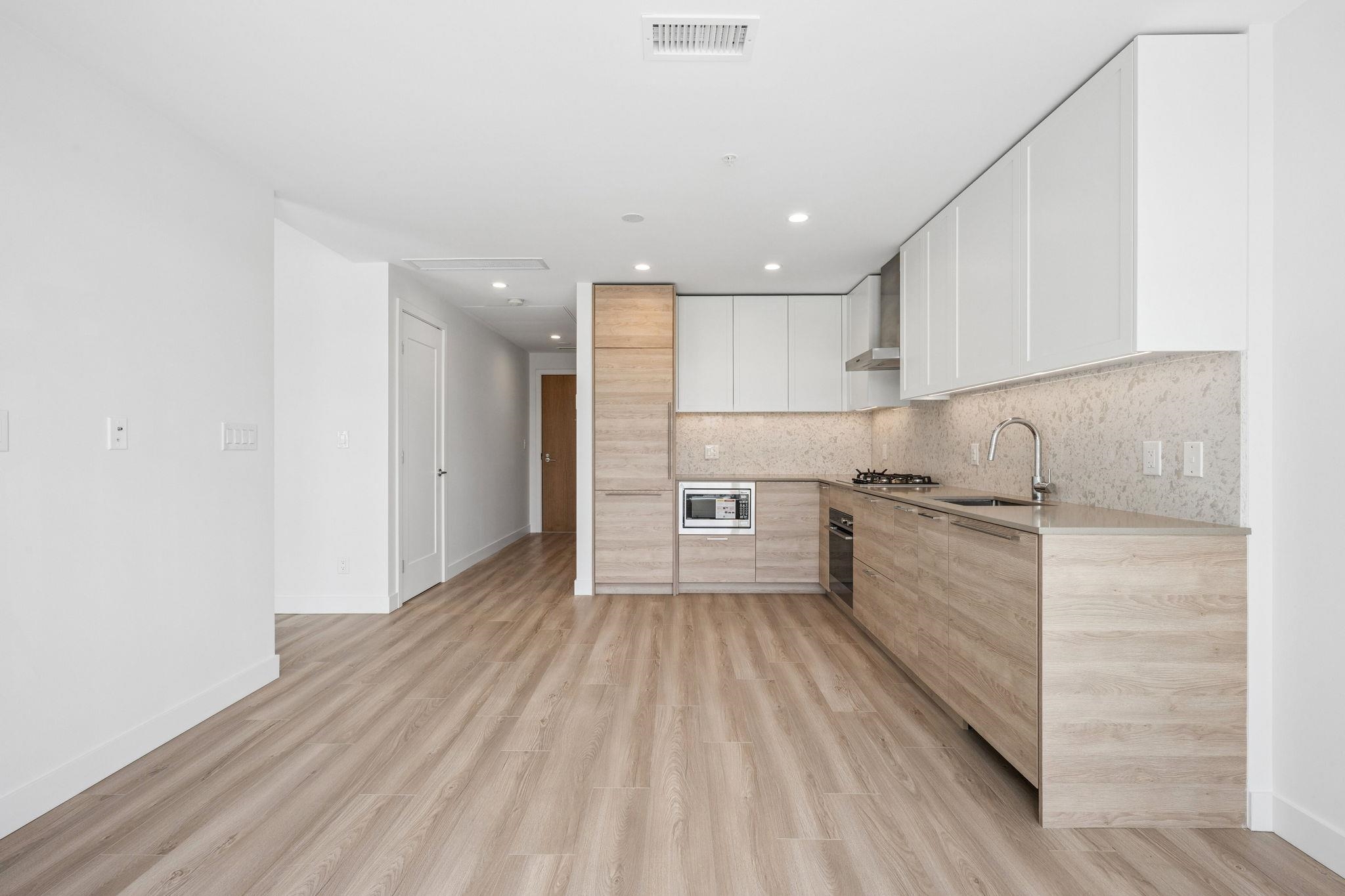 132 4665 ALASKA AVENUE Unit: 132