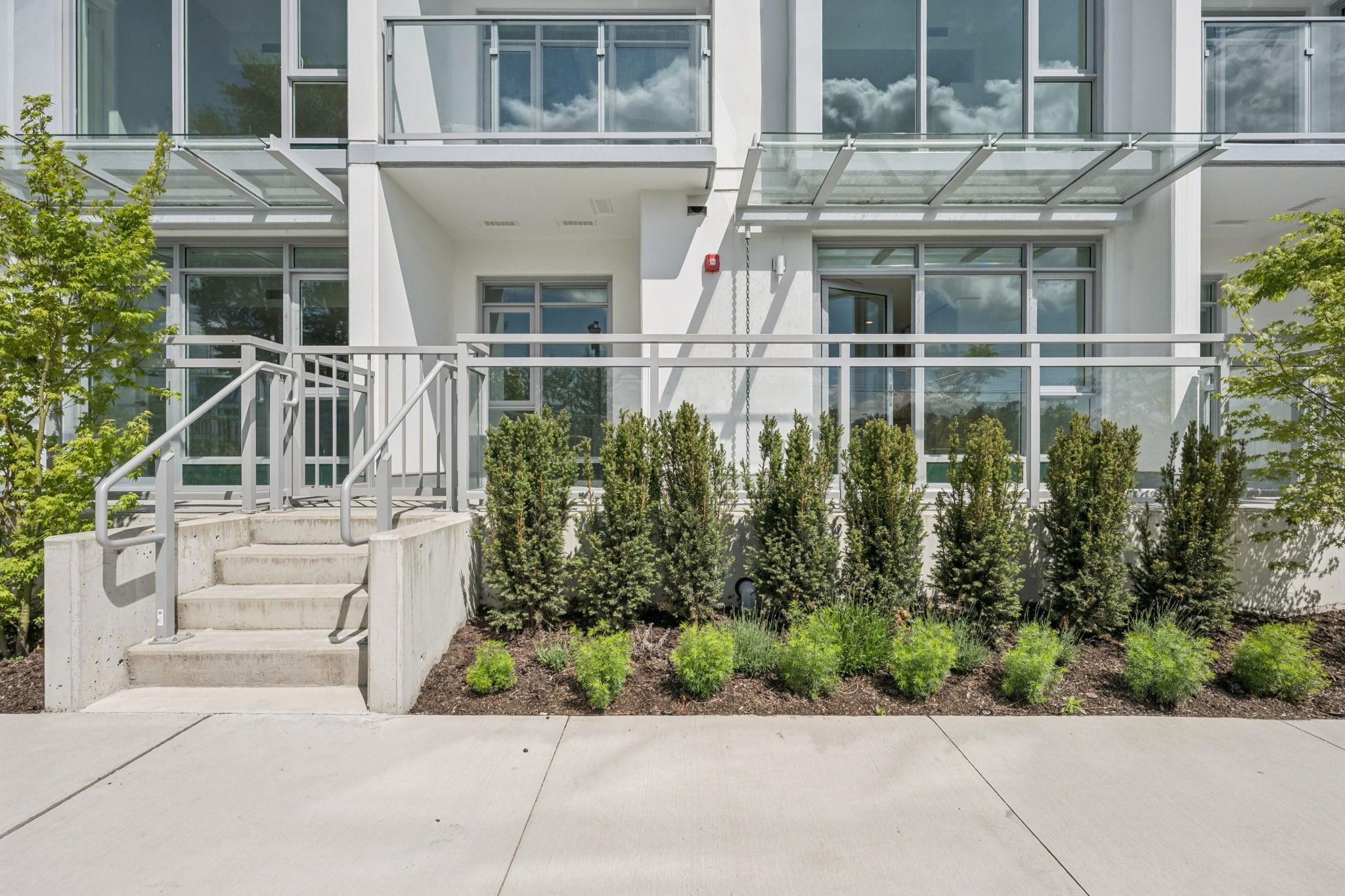 132 4665 ALASKA AVENUE Unit: 132