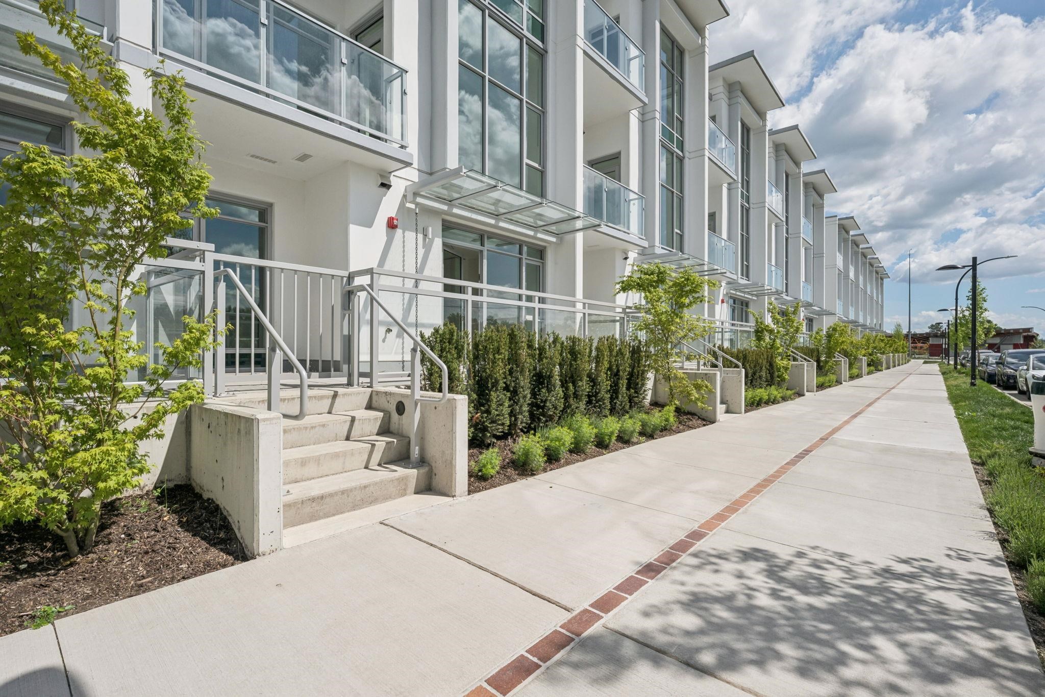 132 4665 ALASKA AVENUE Unit: 132