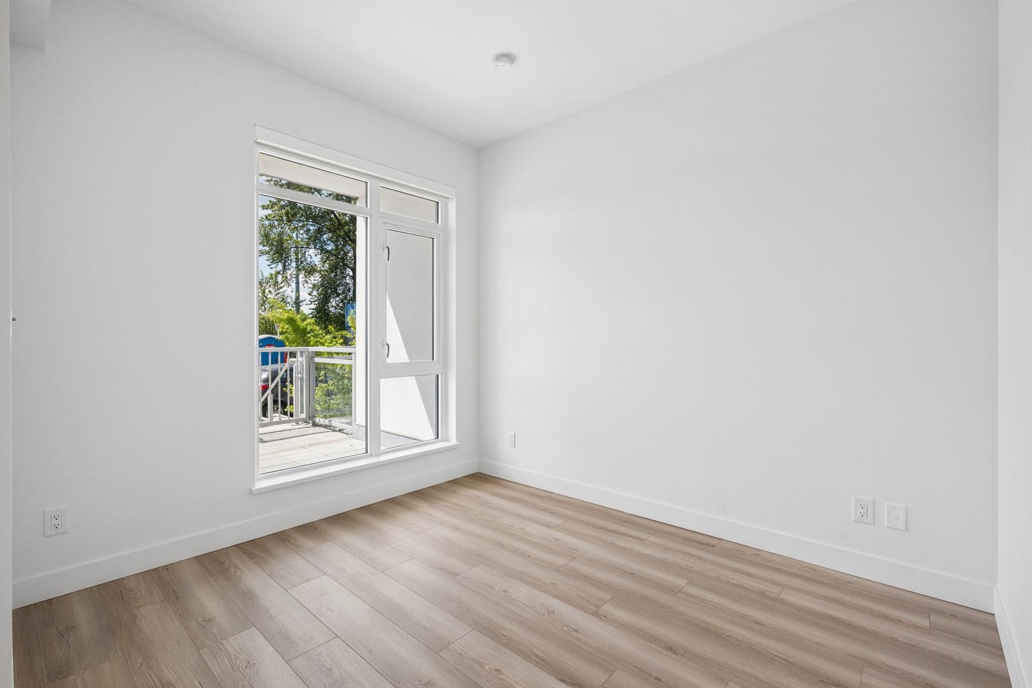 132 4665 ALASKA AVENUE Unit: 132