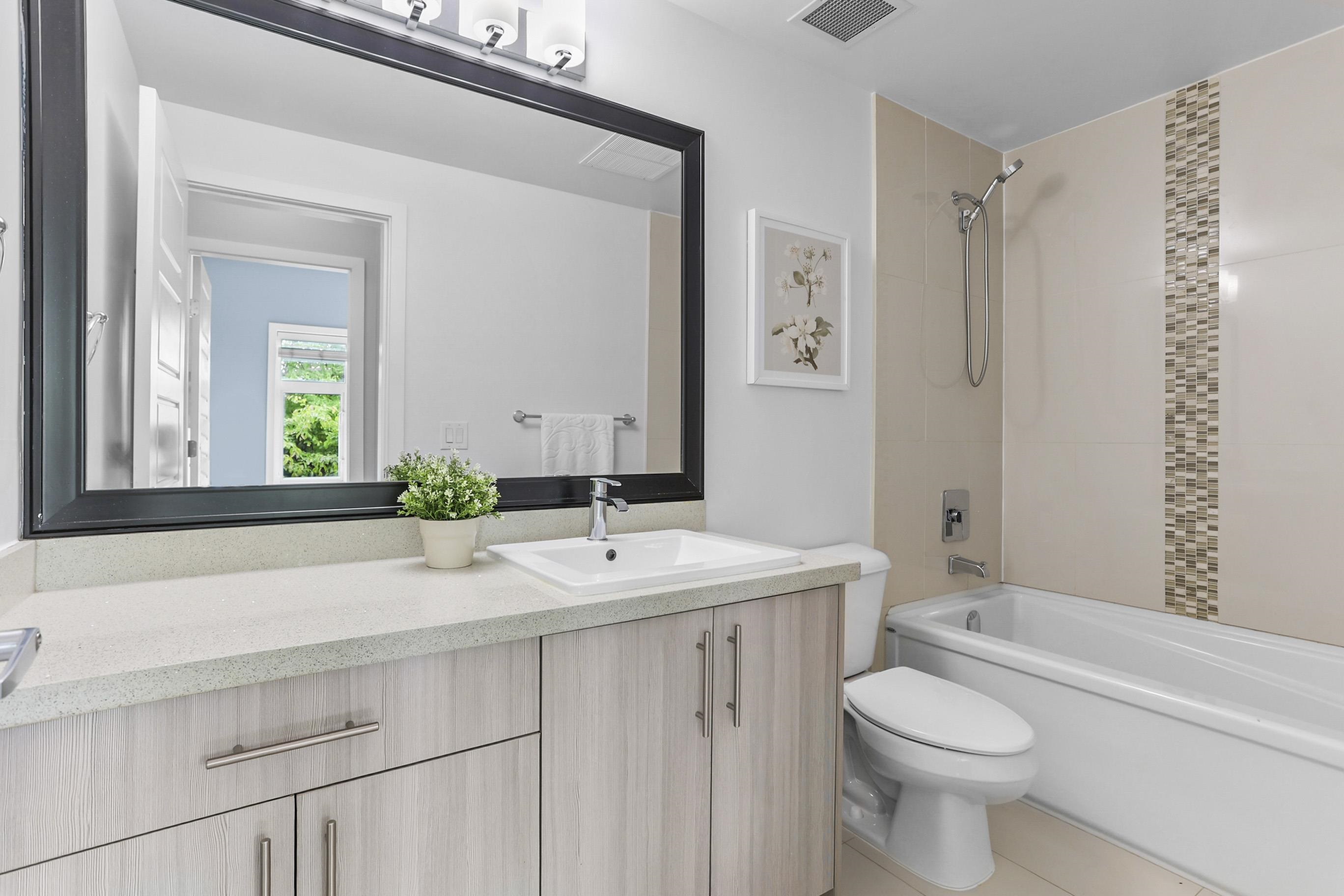 211 12070 227 STREET Unit: 211