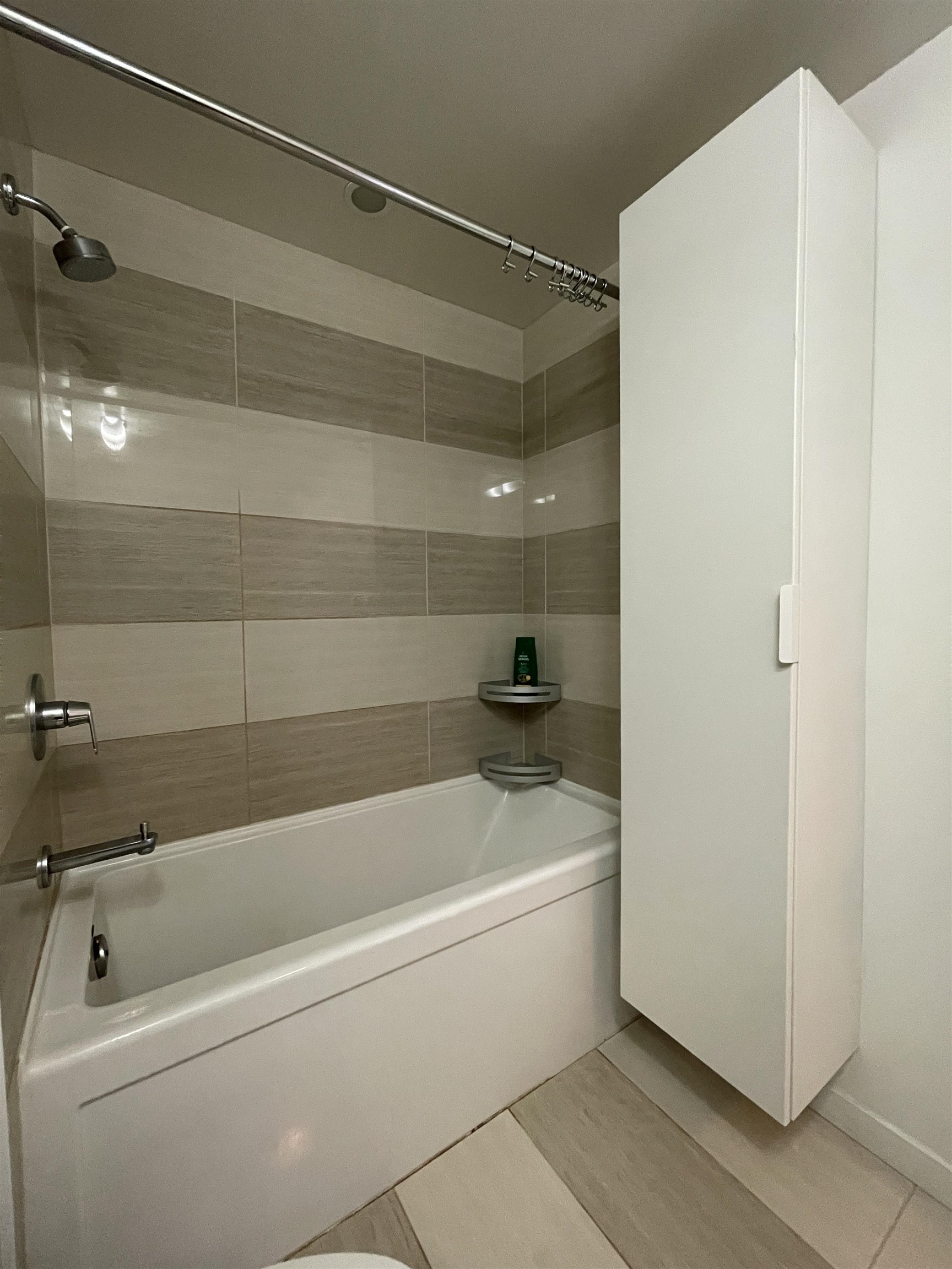 1507 13308 CENTRAL AVENUE Unit: 1507