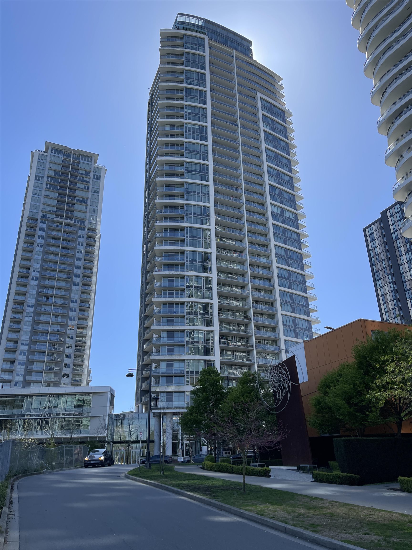 1507 13308 CENTRAL AVENUE Unit: 1507