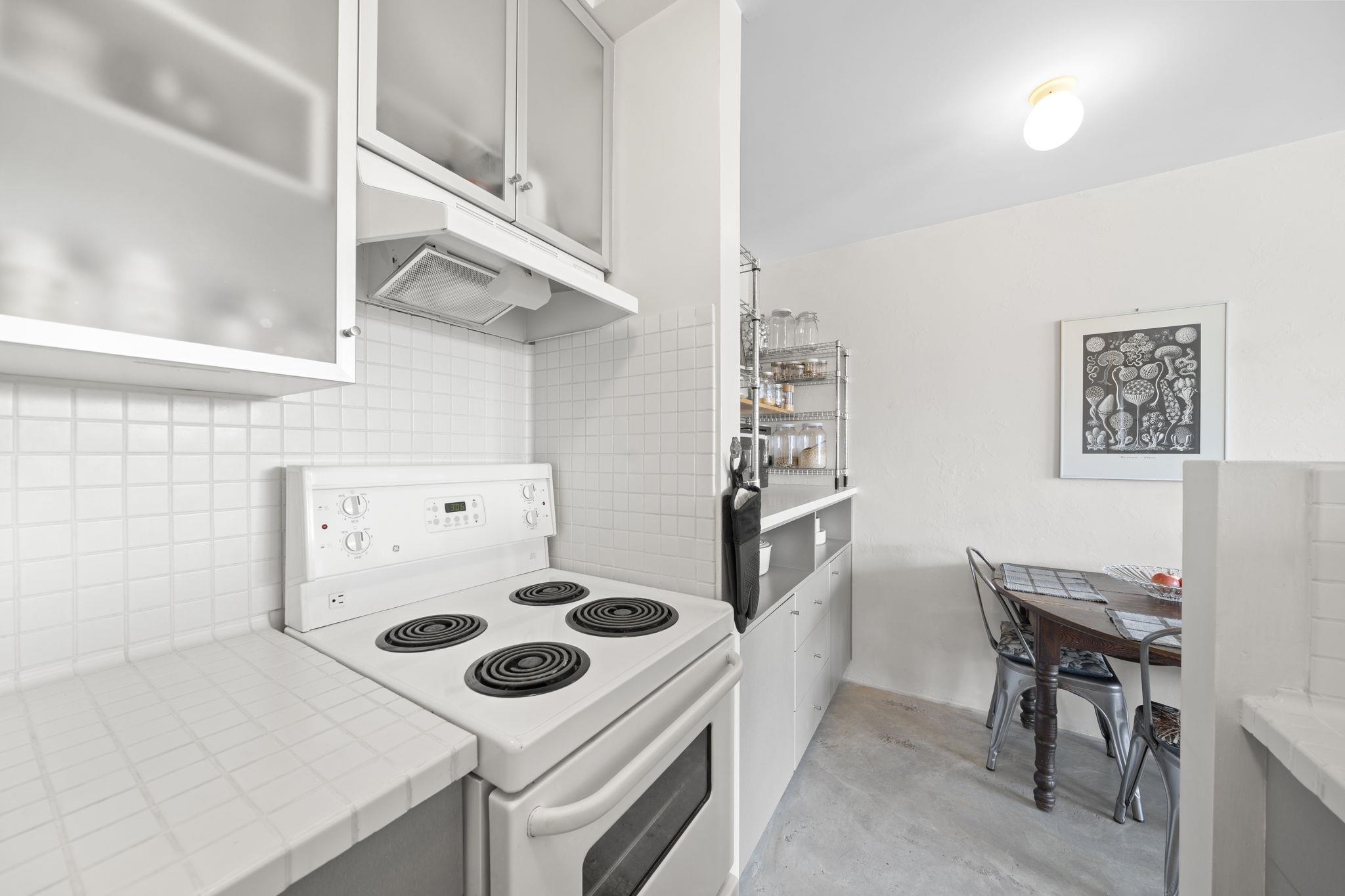 1401 1850 COMOX STREET Unit: 1401